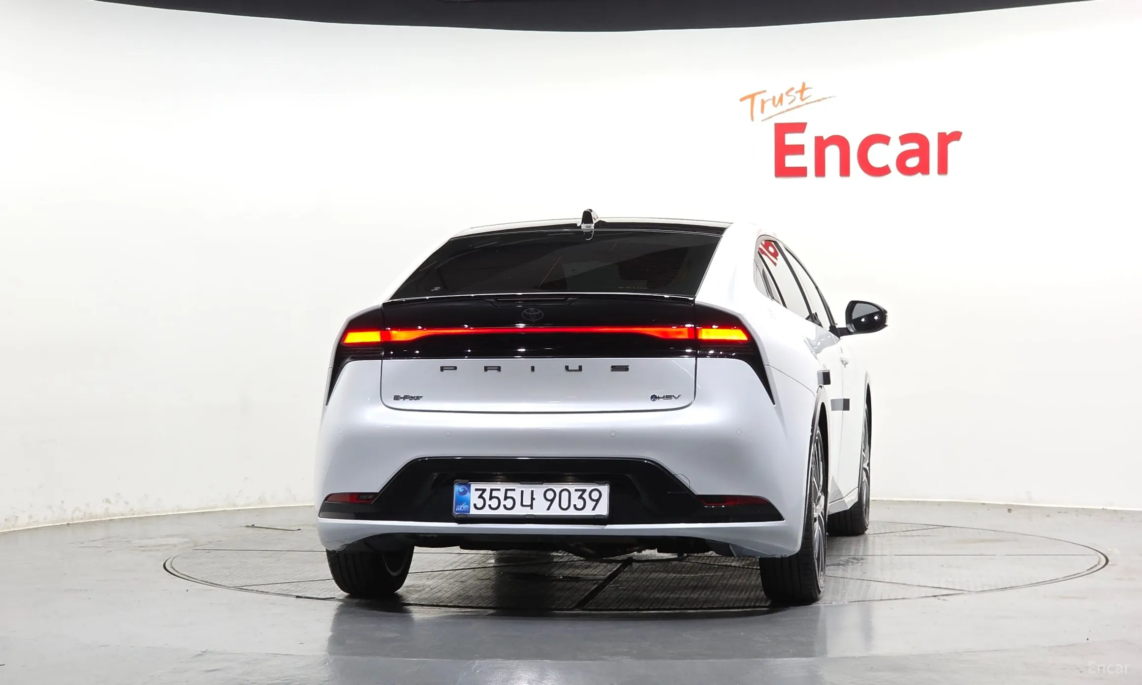Toyota Prius 5th Generation превью 4