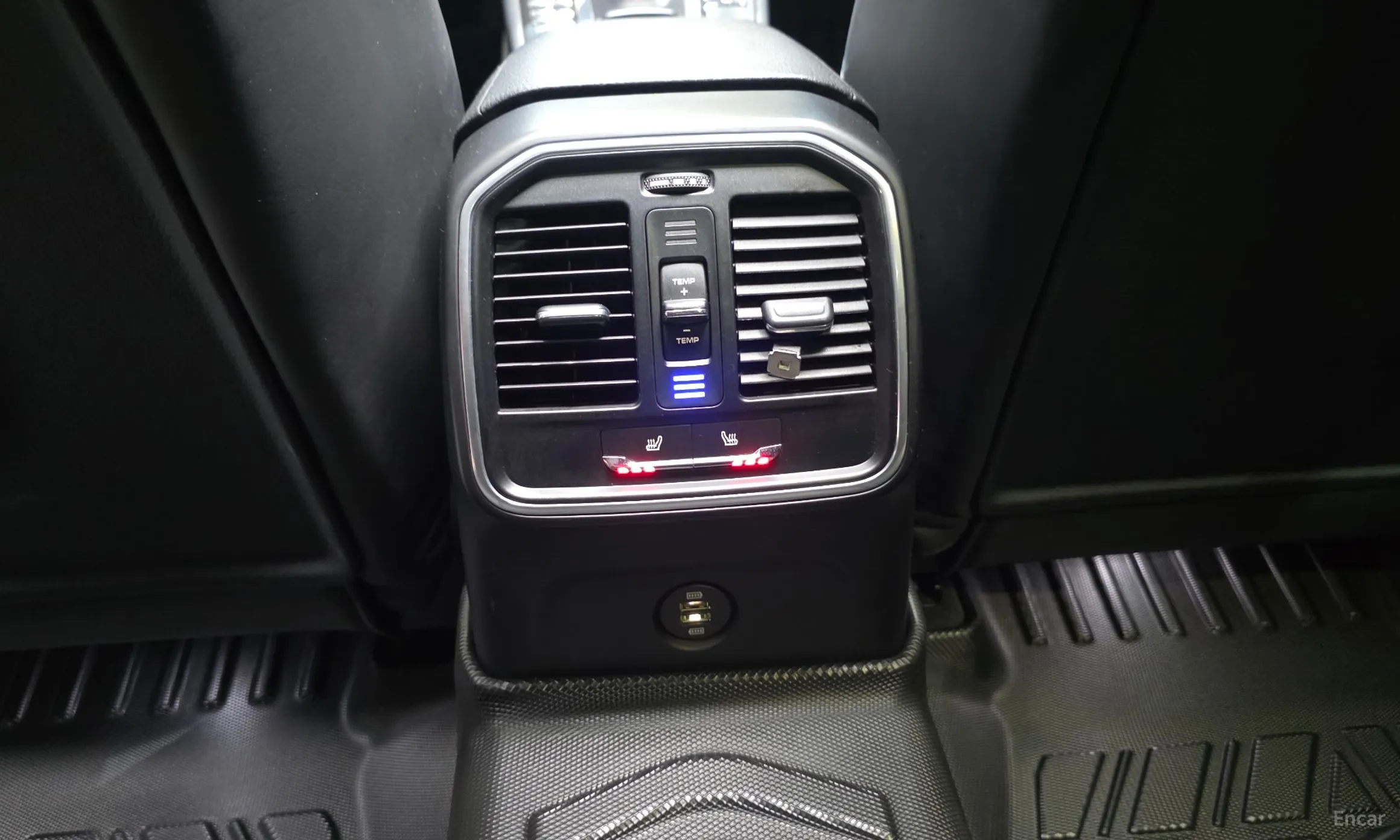 Porsche Macan превью 18