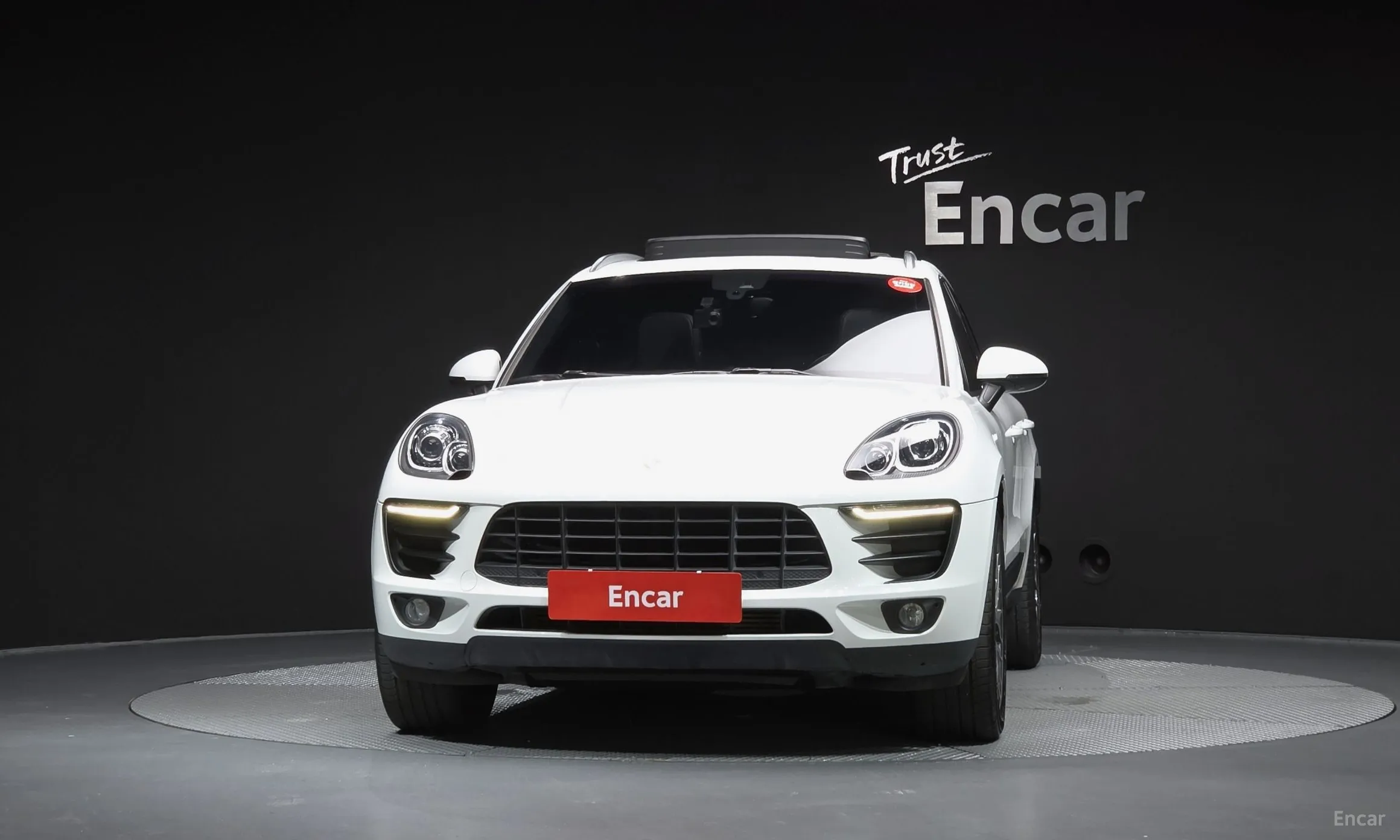 Porsche Macan превью 3