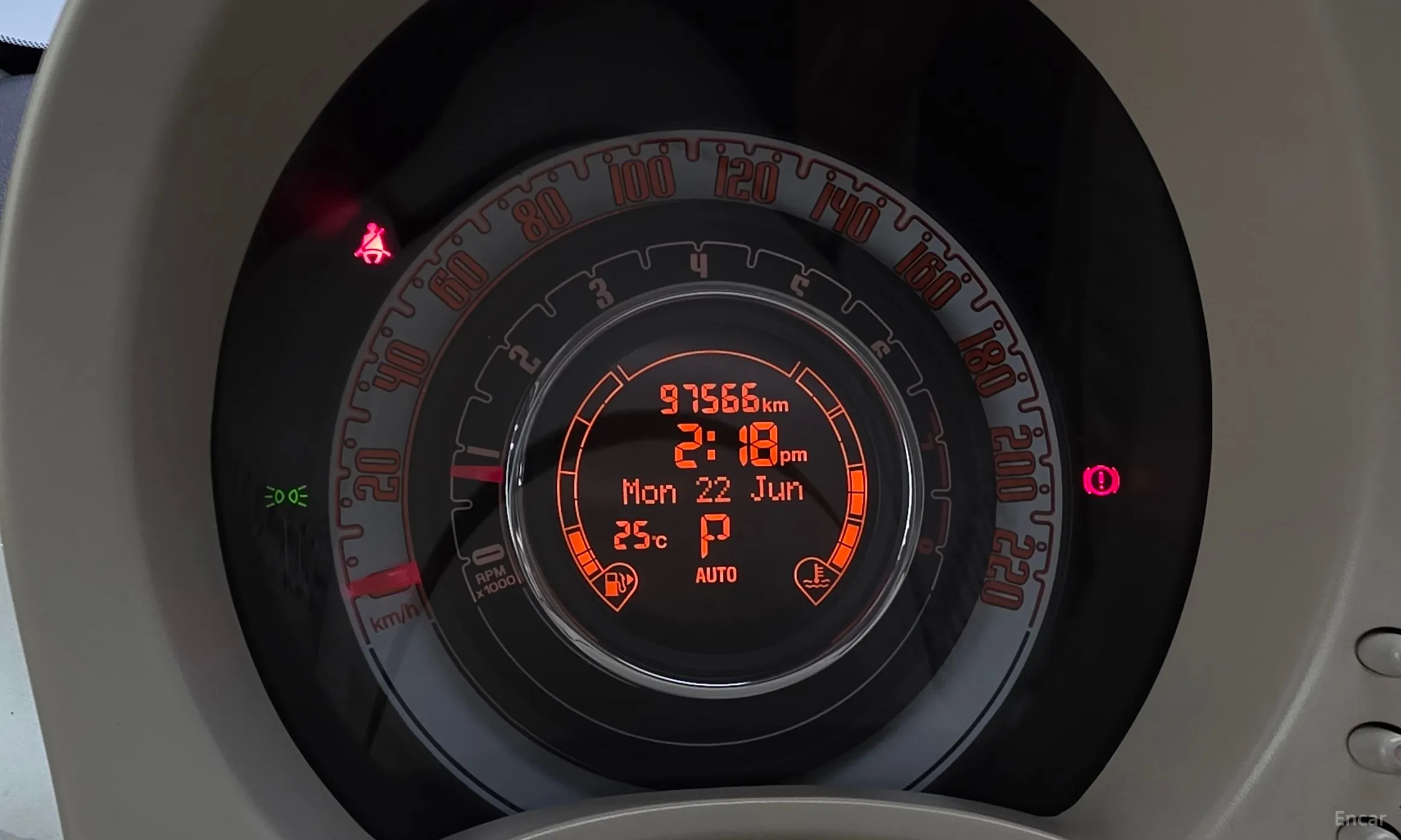 Fiat 500 превью 8