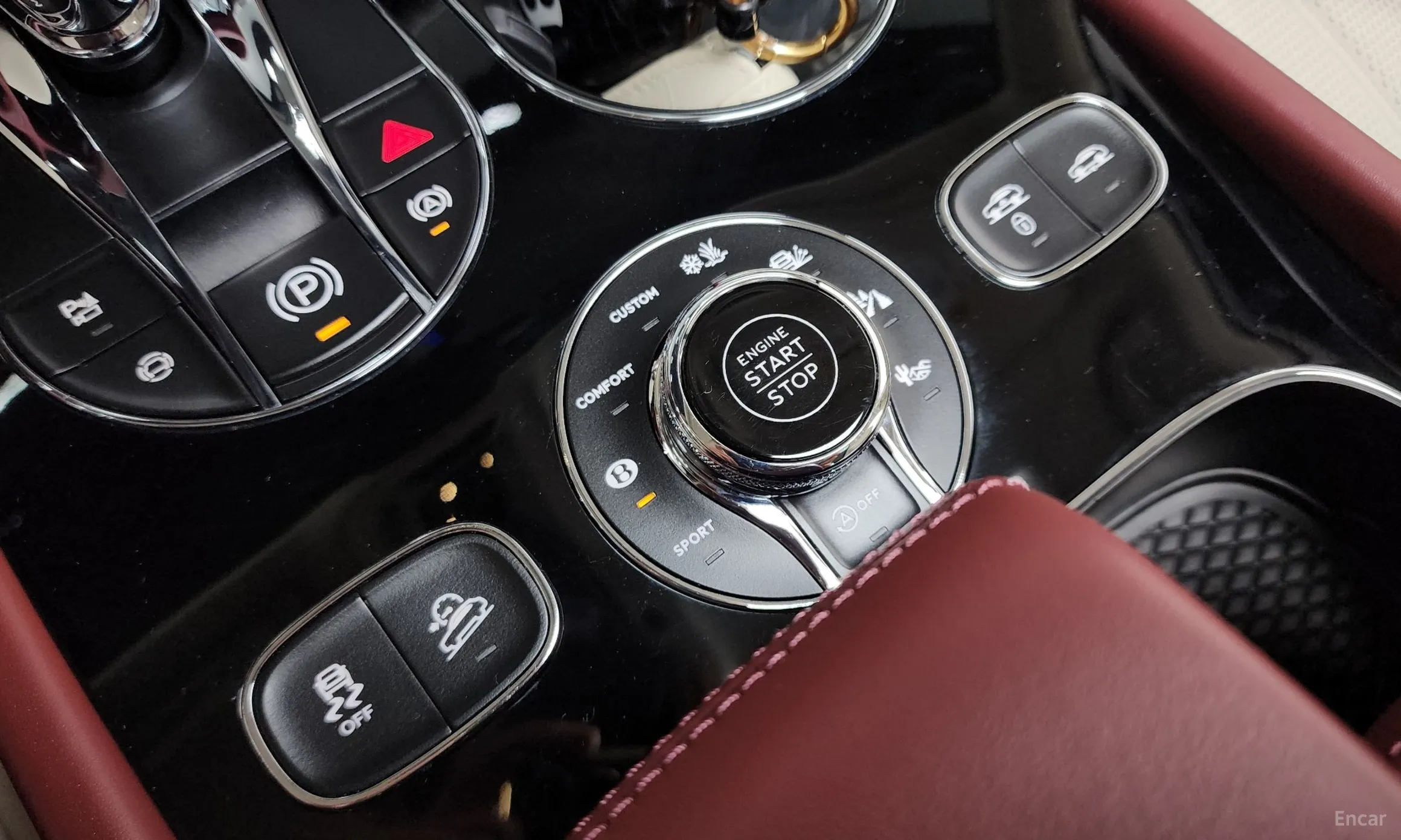 Bentley Bentayga превью 19