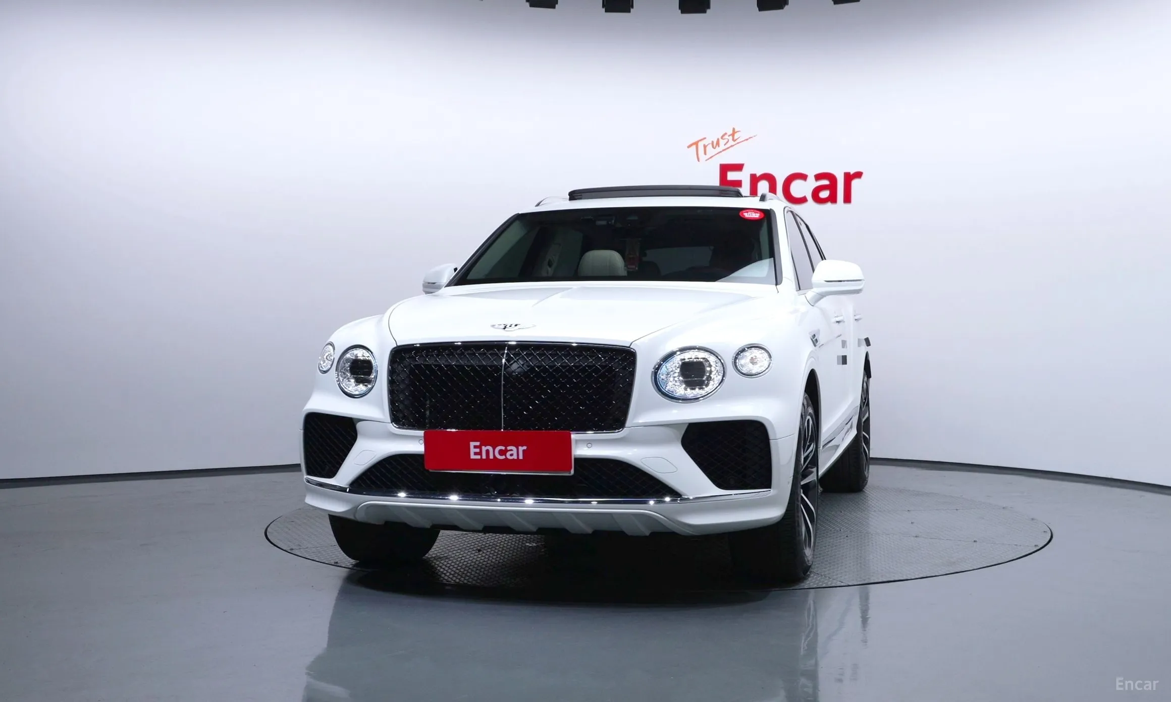 Bentley Bentayga превью 3