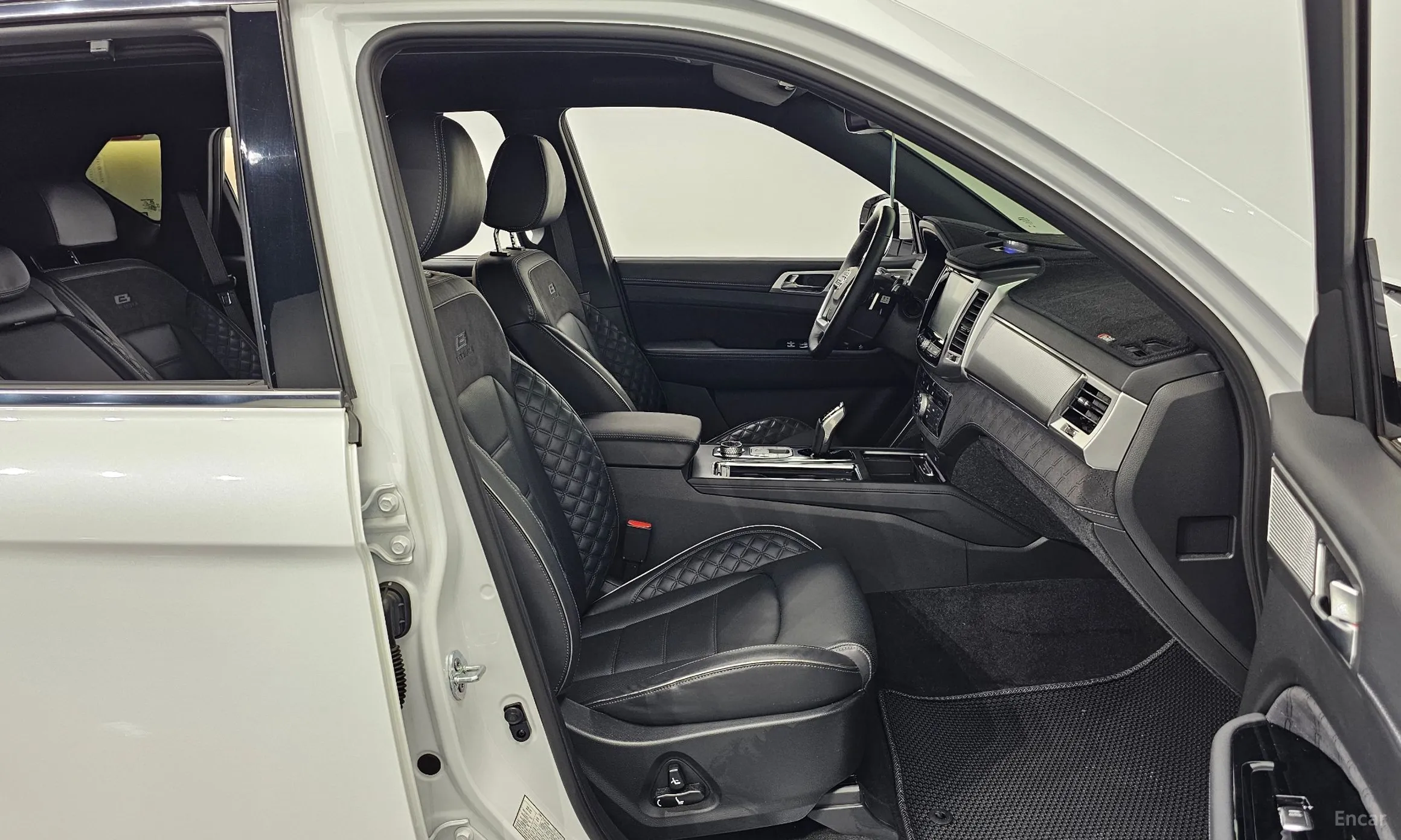 KG Mobility (SsangYong) Rexton превью 11