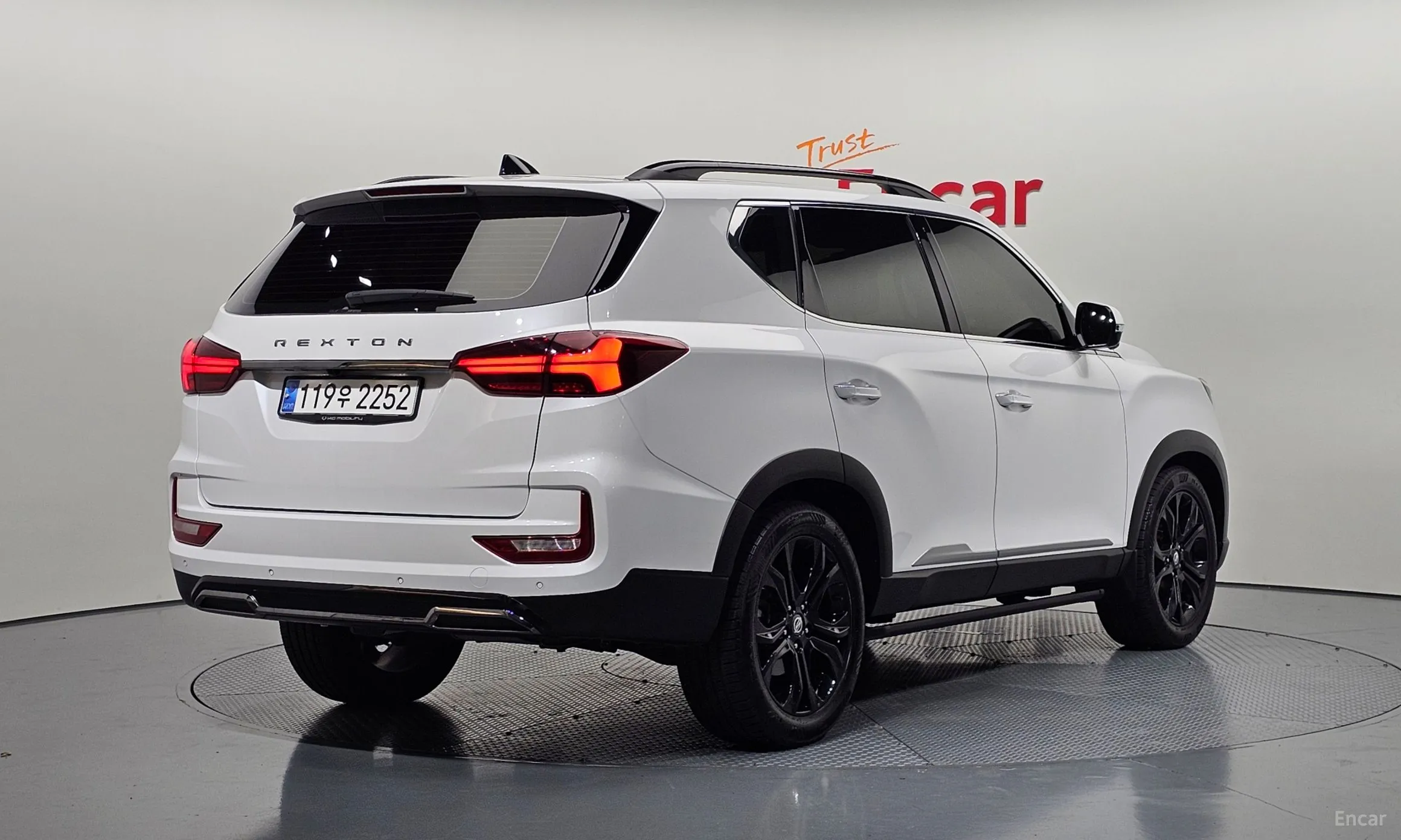 KG Mobility (SsangYong) Rexton превью 2