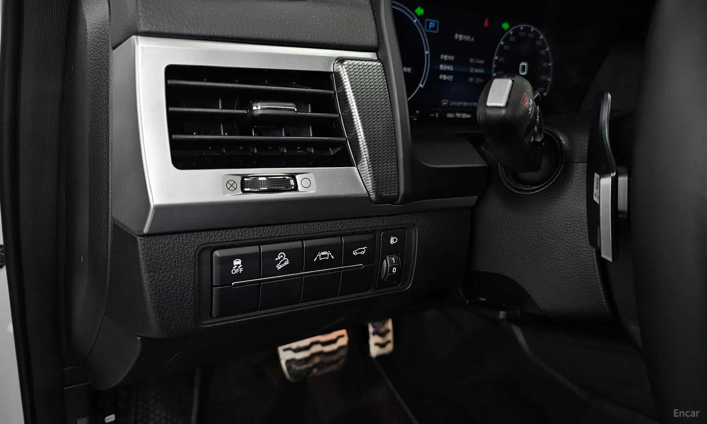 KG Mobility (SsangYong) Rexton превью 18