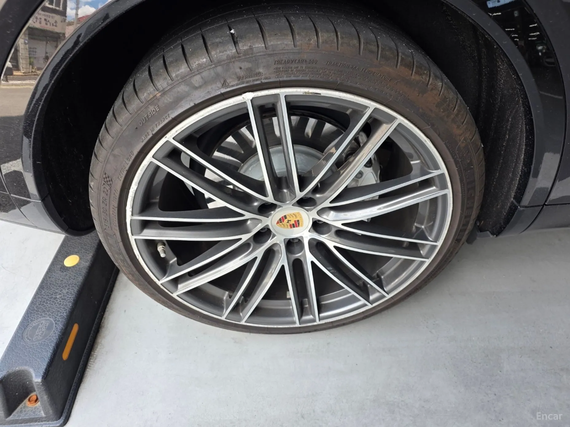 Porsche Cayenne (PO536) превью 12