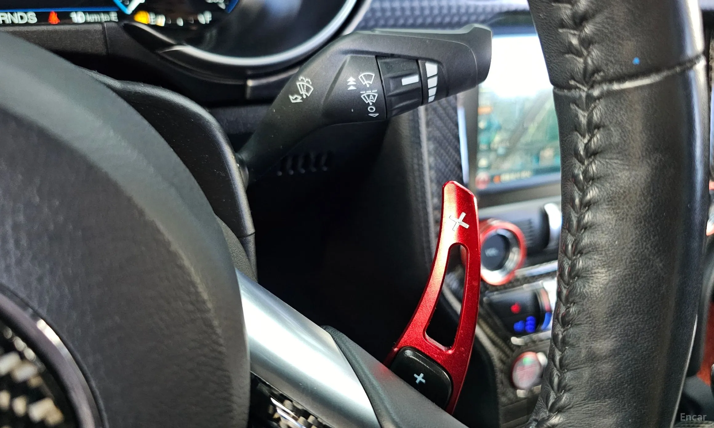 Ford Mustang превью 14