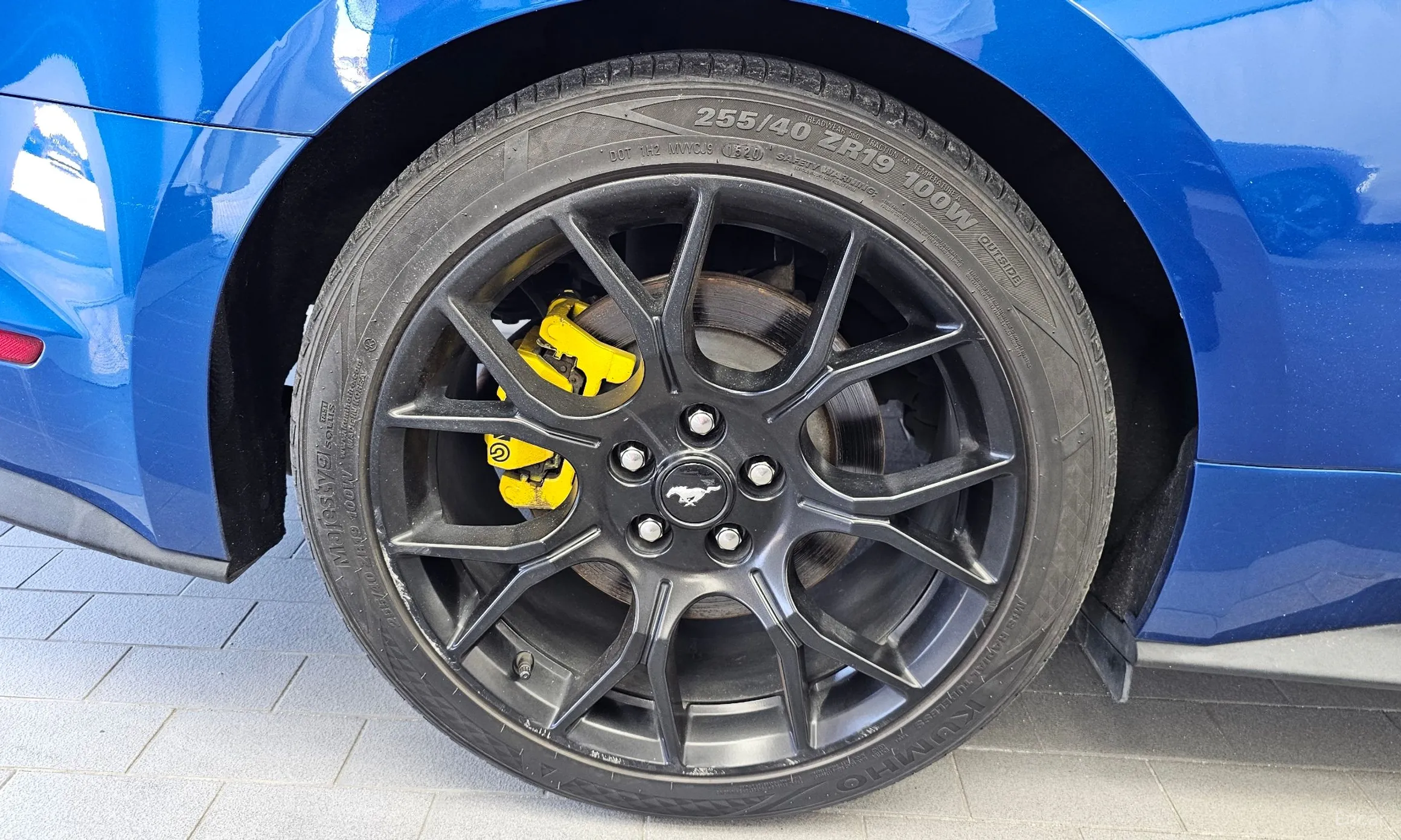 Ford Mustang превью 5