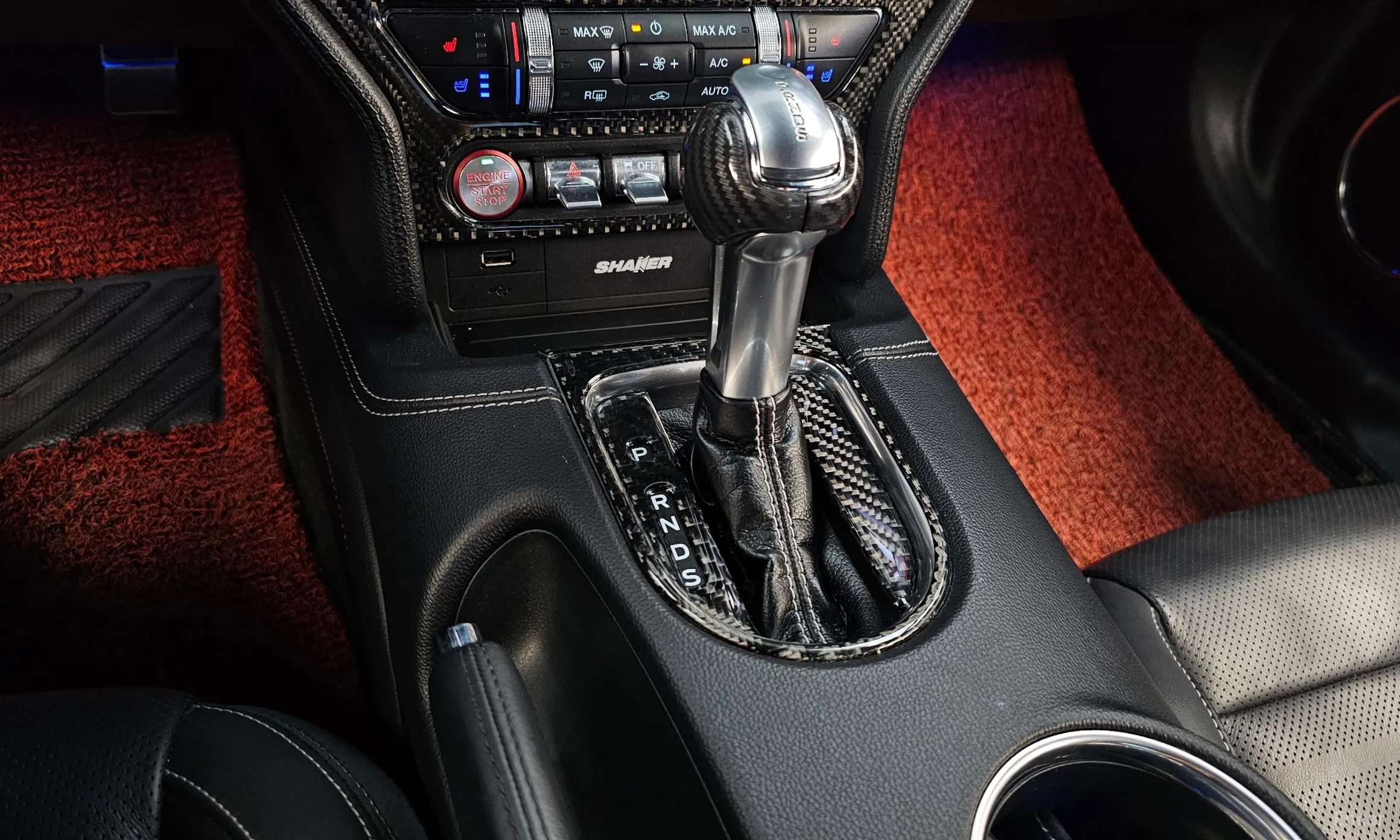 Ford Mustang превью 9