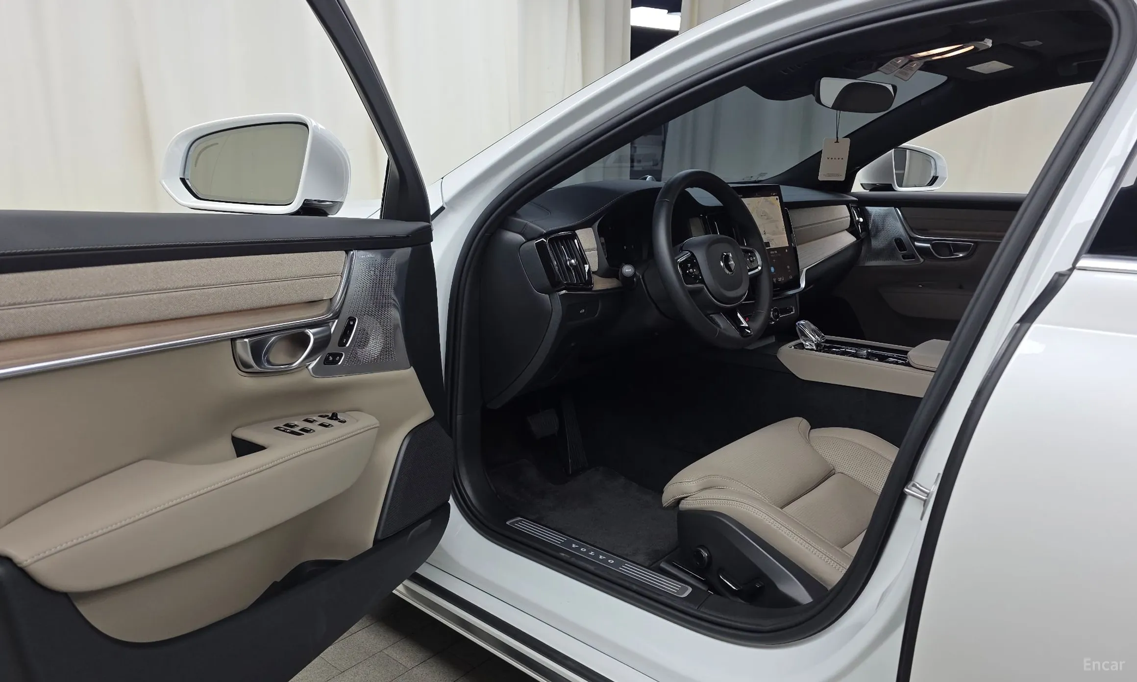 Volvo S90 превью 10