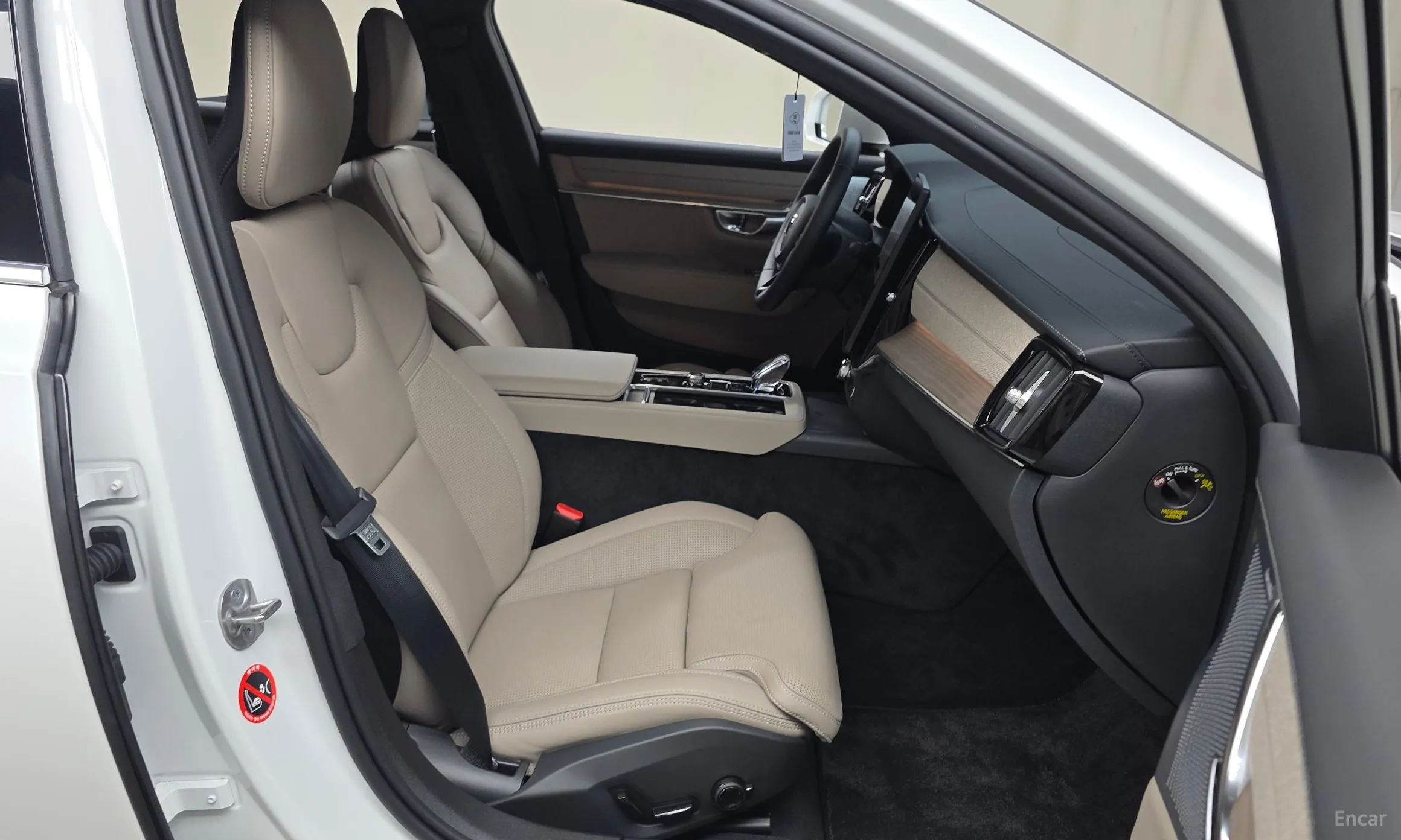 Volvo S90 превью 11
