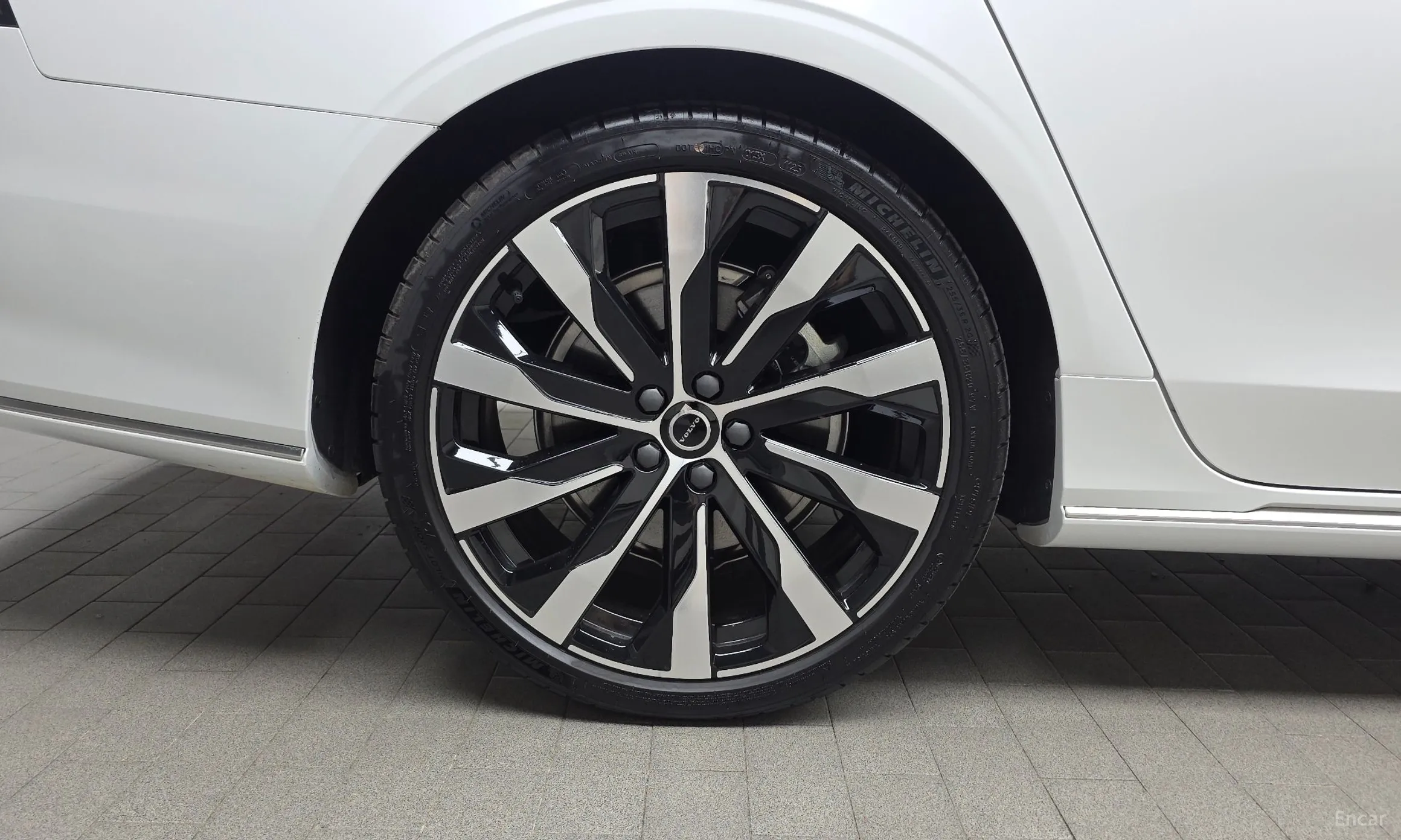 Volvo S90 превью 5