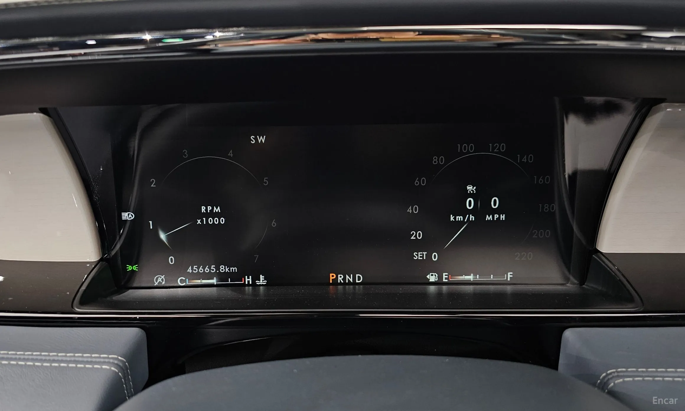 Lincoln Navigator 4th generation превью 8