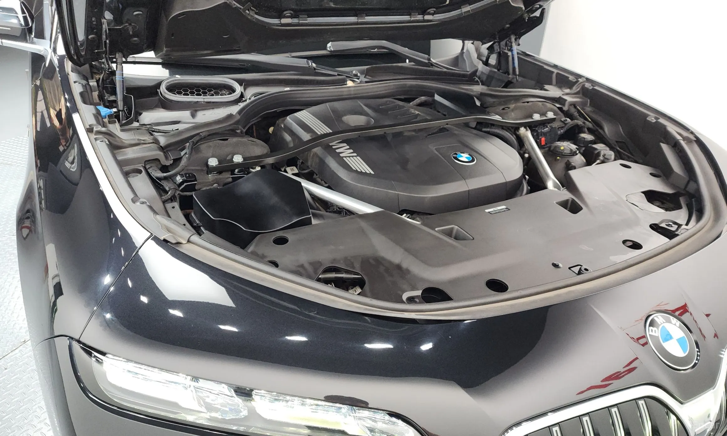 BMW 7 Series (G70) превью 6