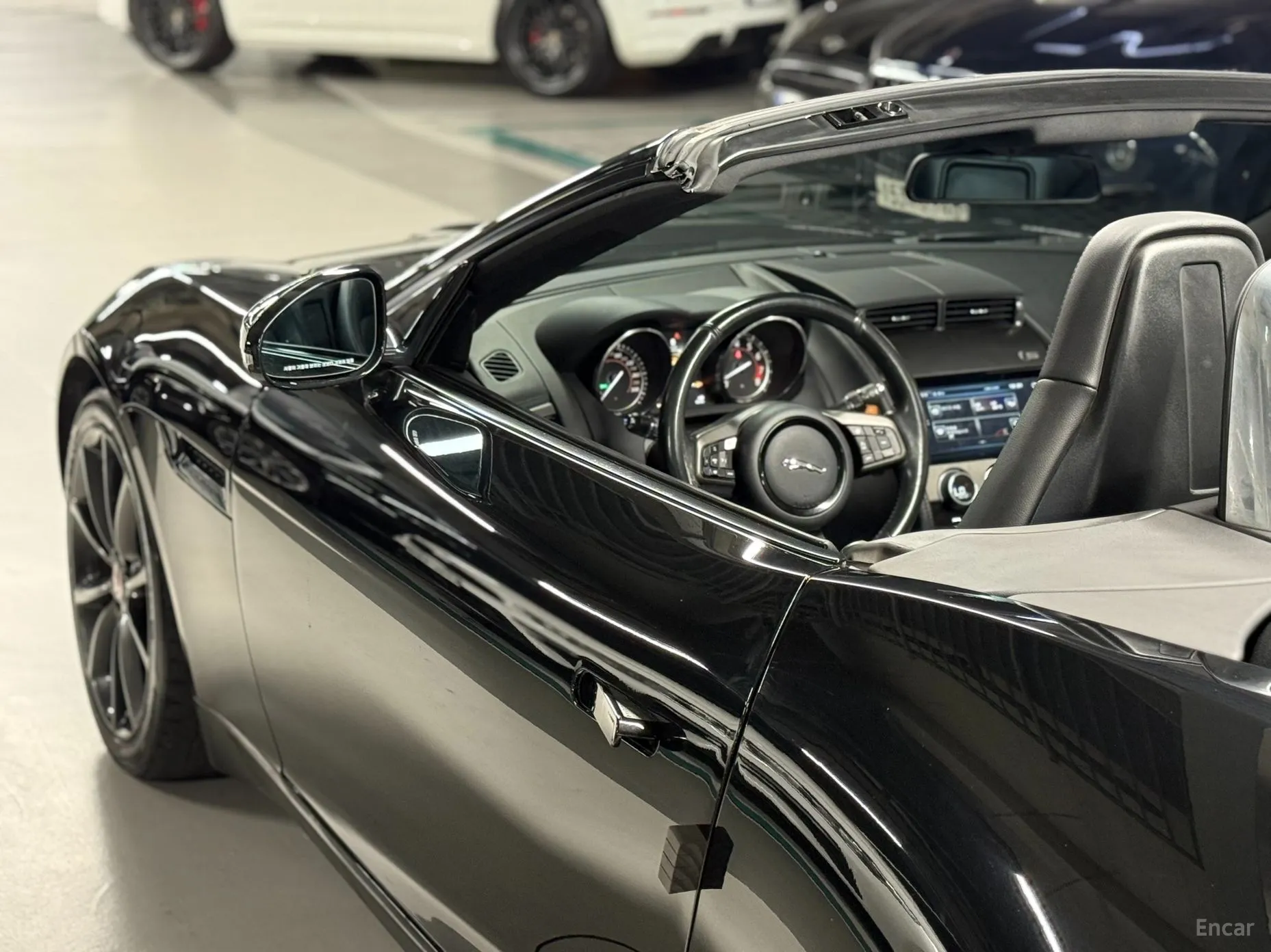Jaguar F-TYPE превью 15