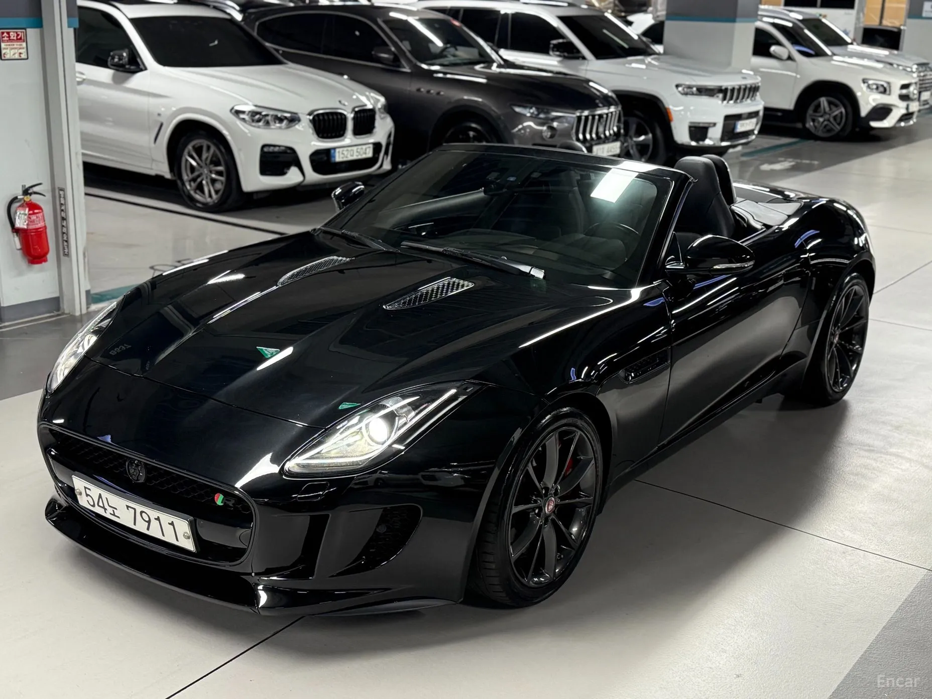 Jaguar F-TYPE превью 6