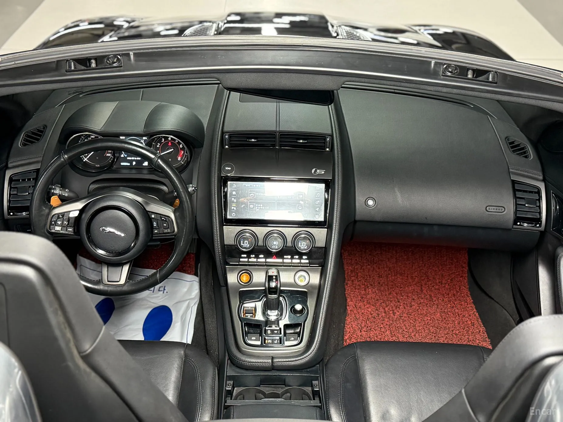 Jaguar F-TYPE превью 9