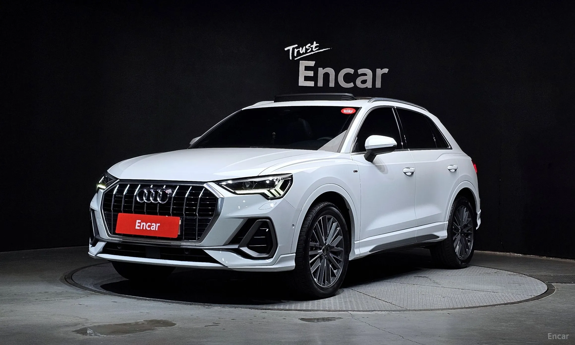 Audi Q3 (F3)