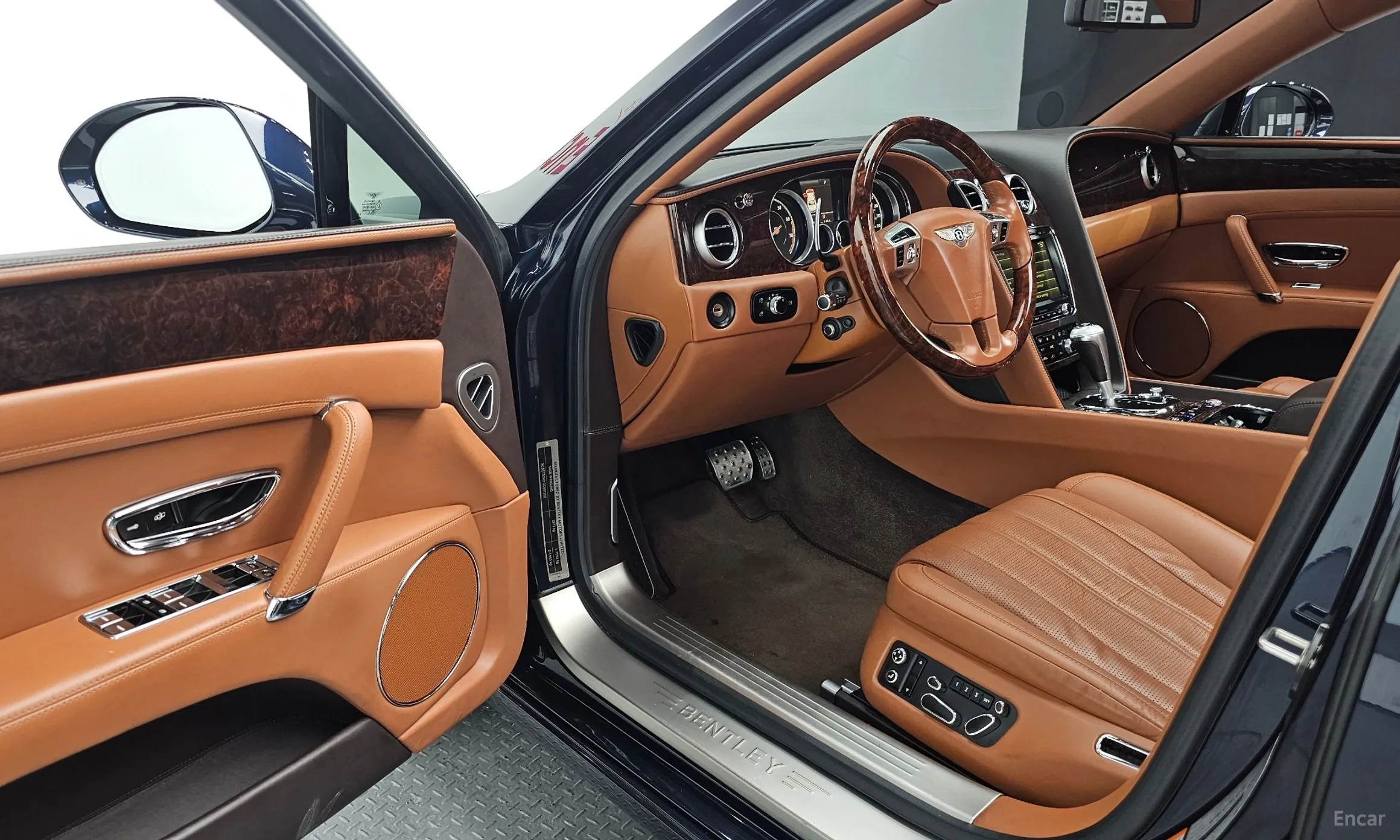 Bentley Flying Spur 2nd Generation превью 11