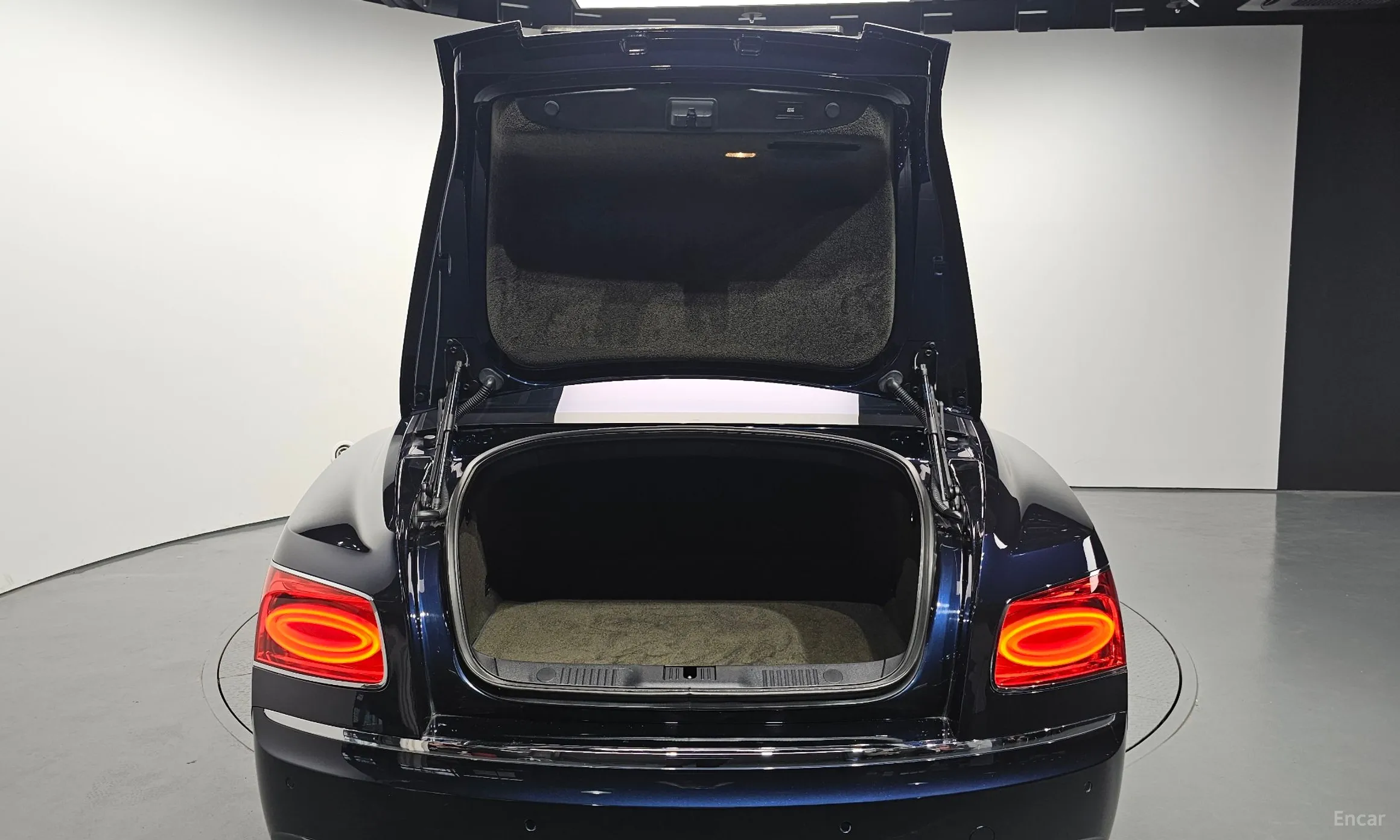 Bentley Flying Spur 2nd Generation превью 20