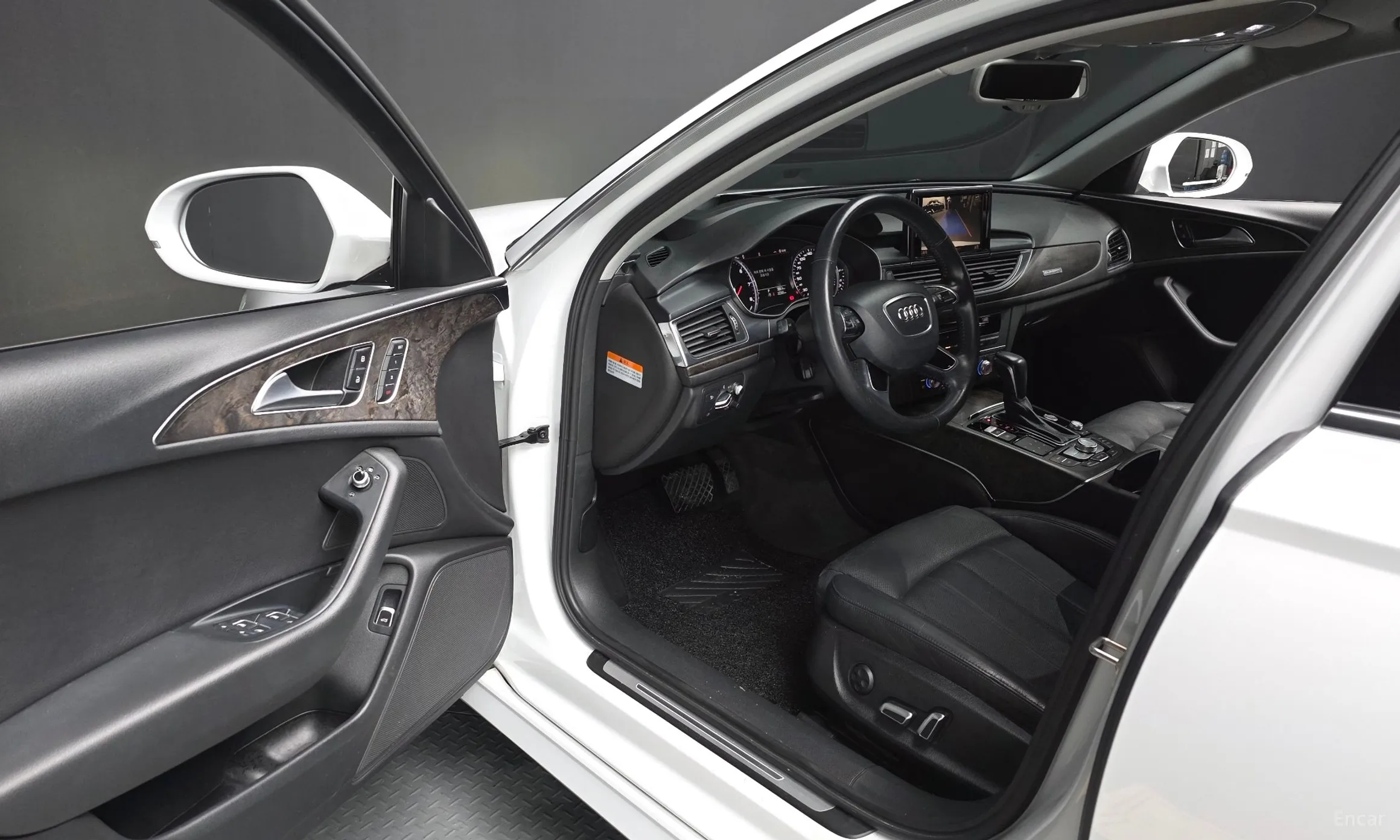 Audi New A6 превью 10
