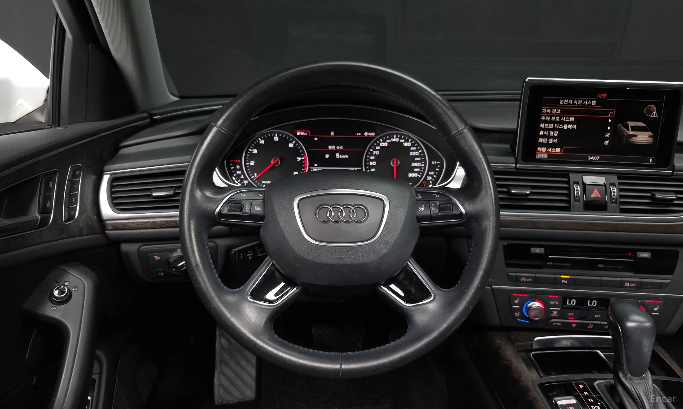Audi New A6 превью 14