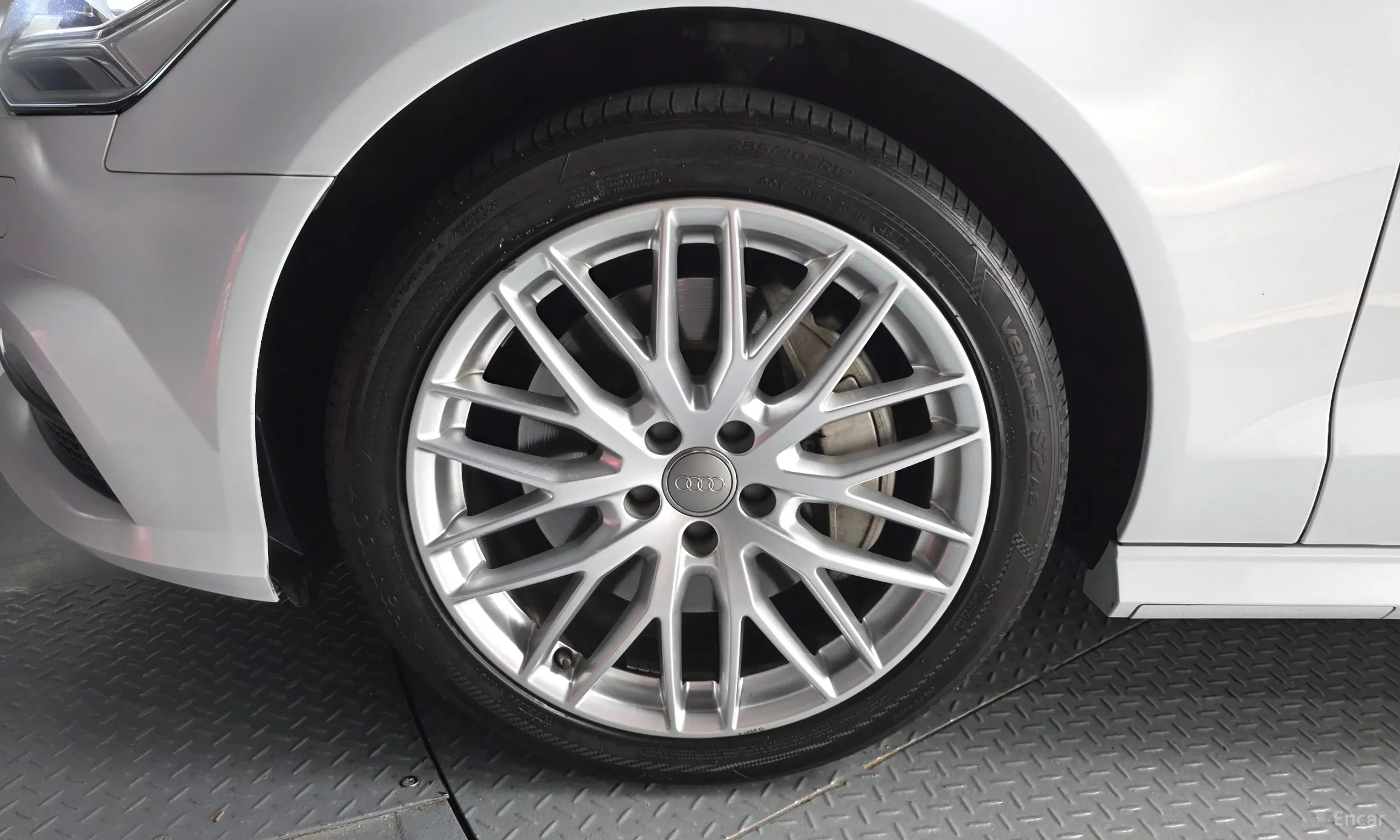 Audi New A6 превью 5