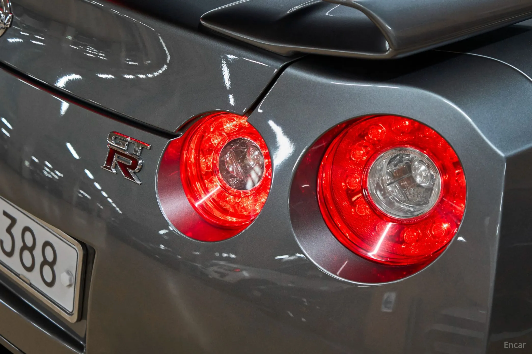 Nissan GT-R