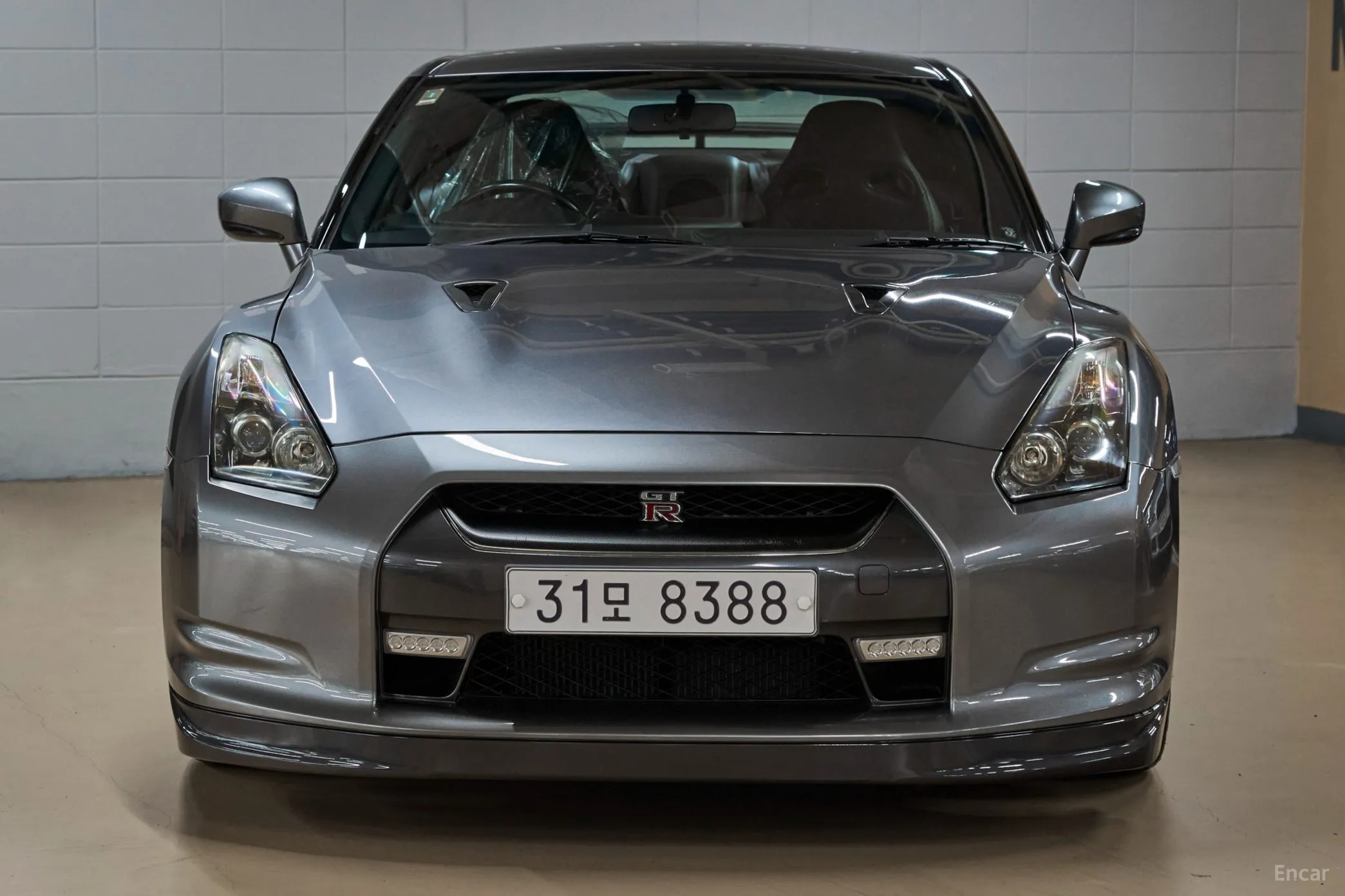 Nissan GT-R превью 3