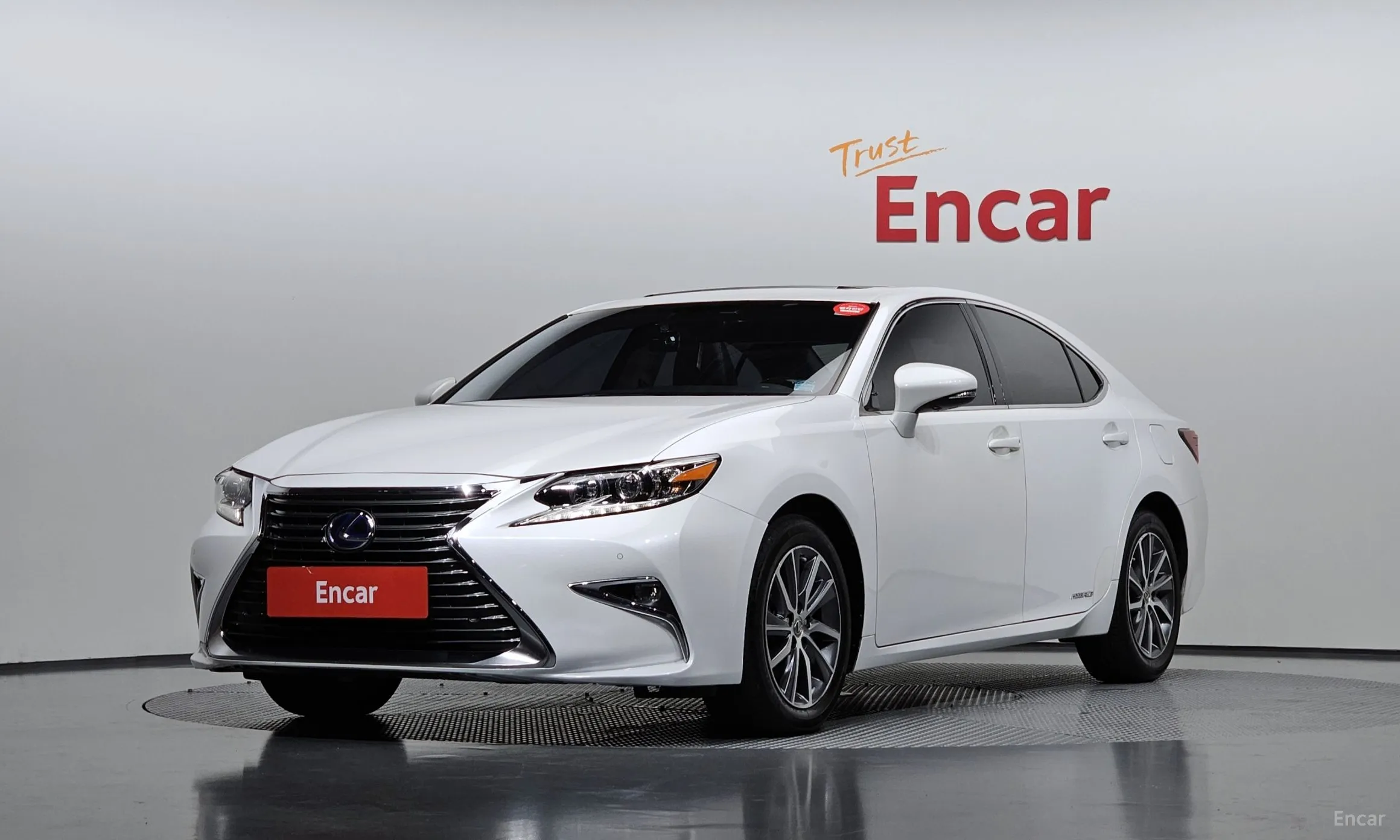 New ES300h