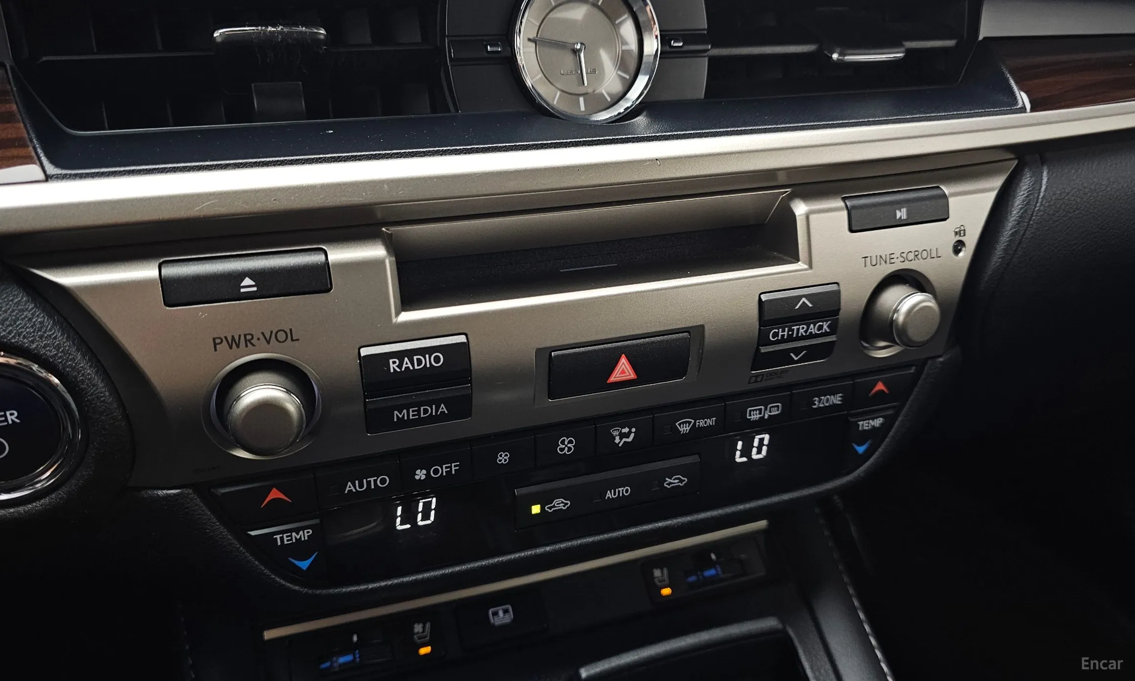 Lexus New ES300h превью 18