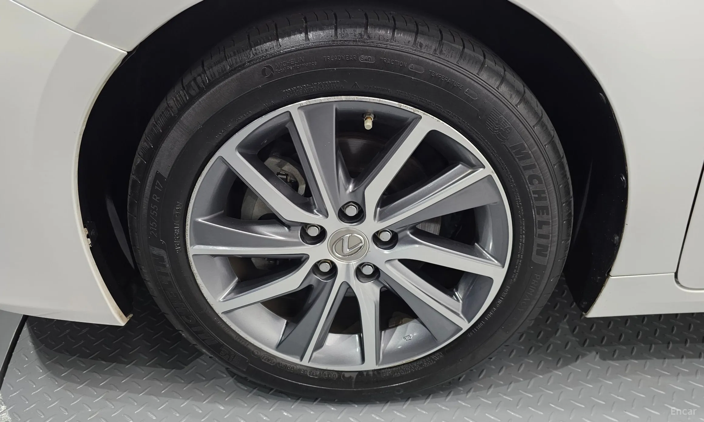 Lexus New ES300h превью 5
