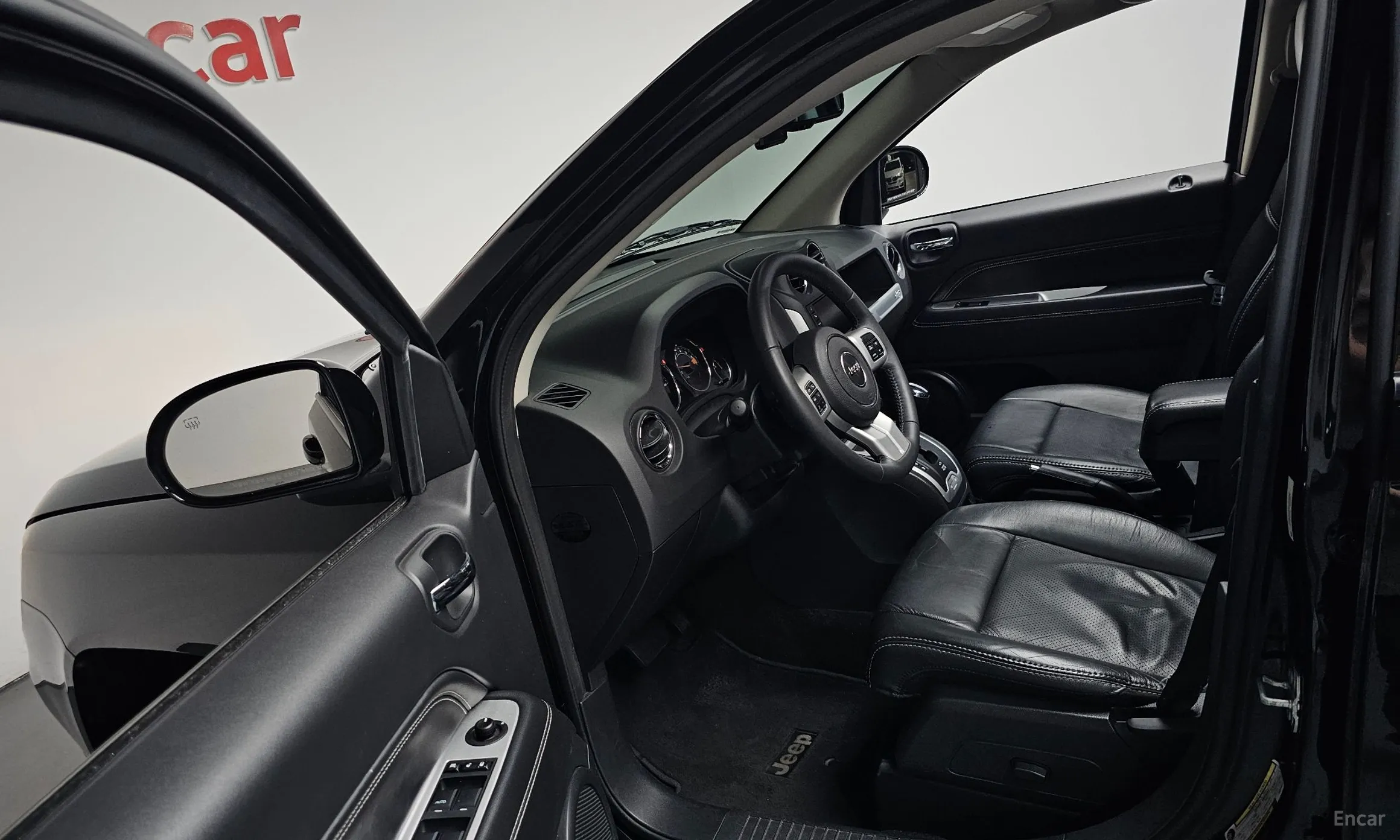 Jeep Compass превью 10