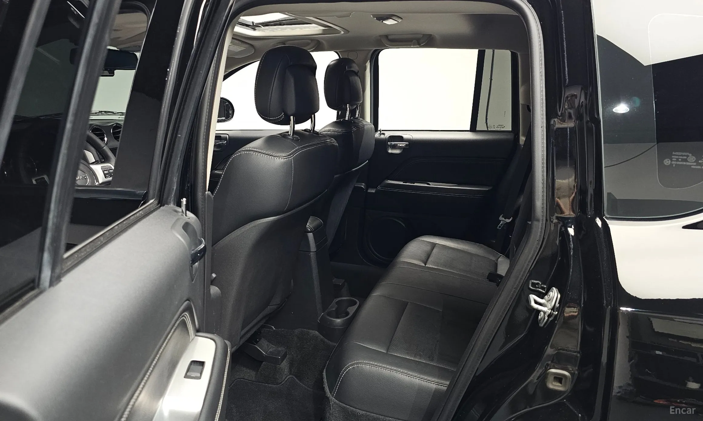 Jeep Compass превью 12