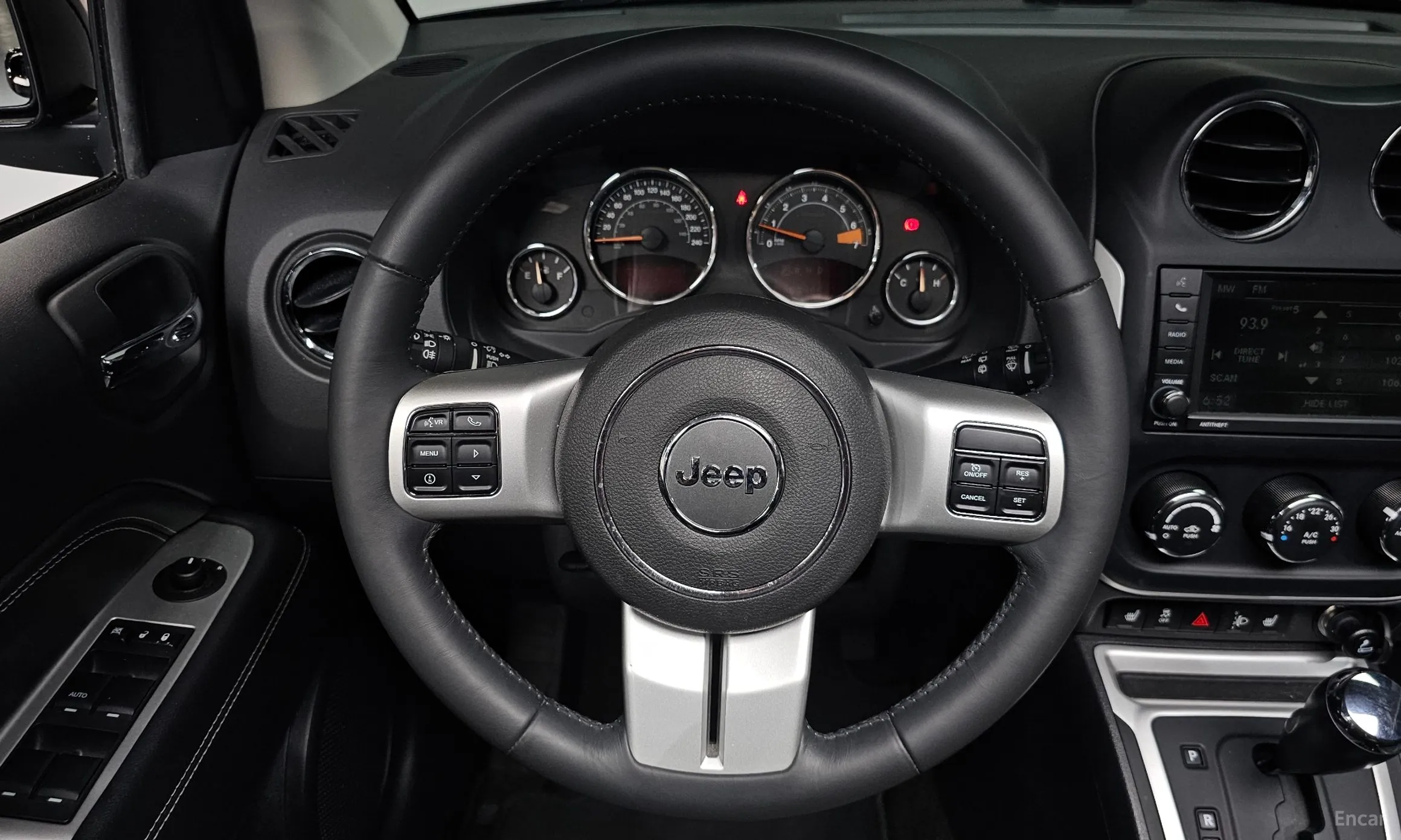 Jeep Compass превью 13