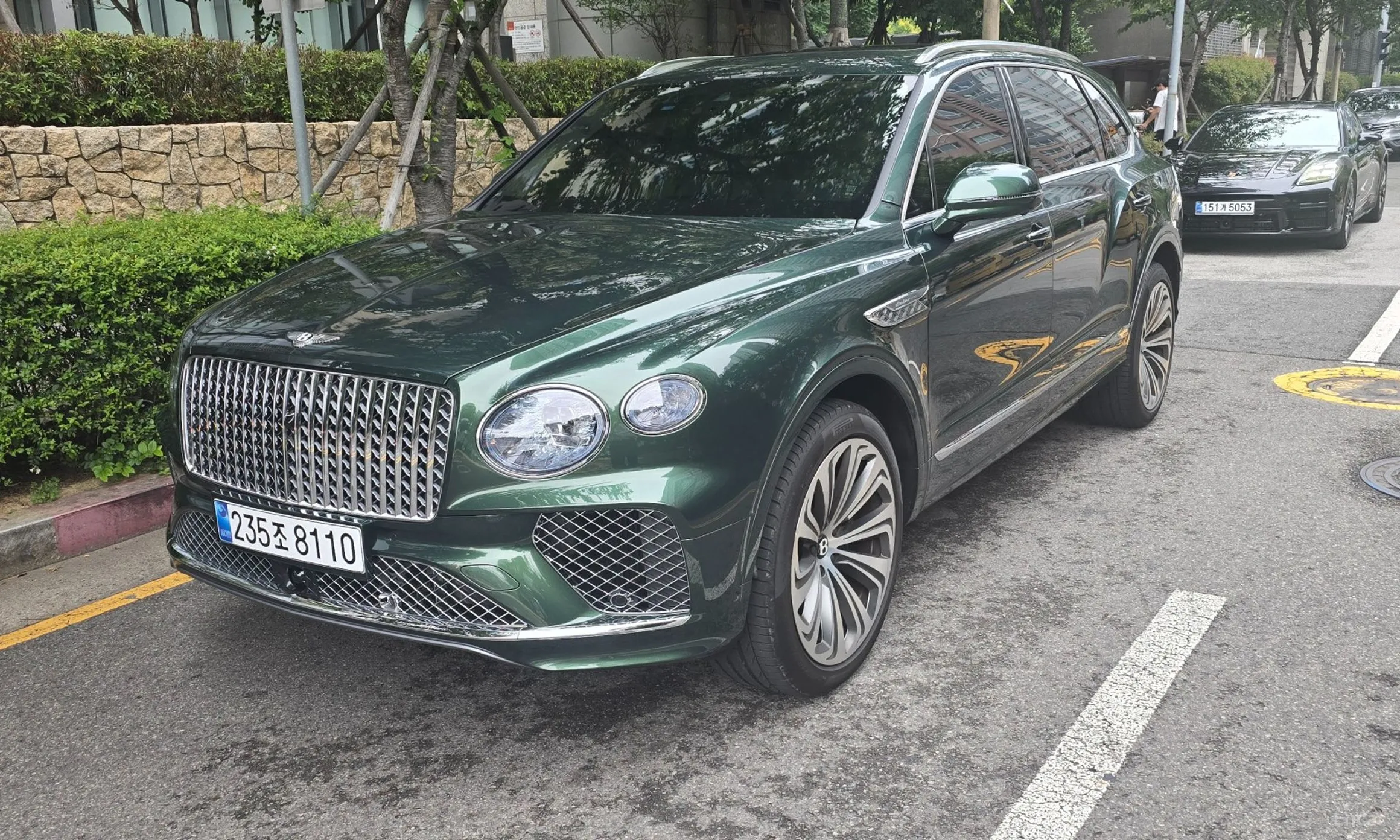 Bentley Bentayga превью 16