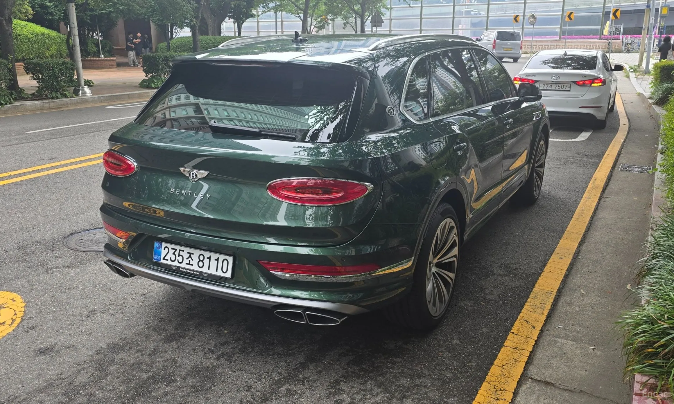 Bentley Bentayga превью 17