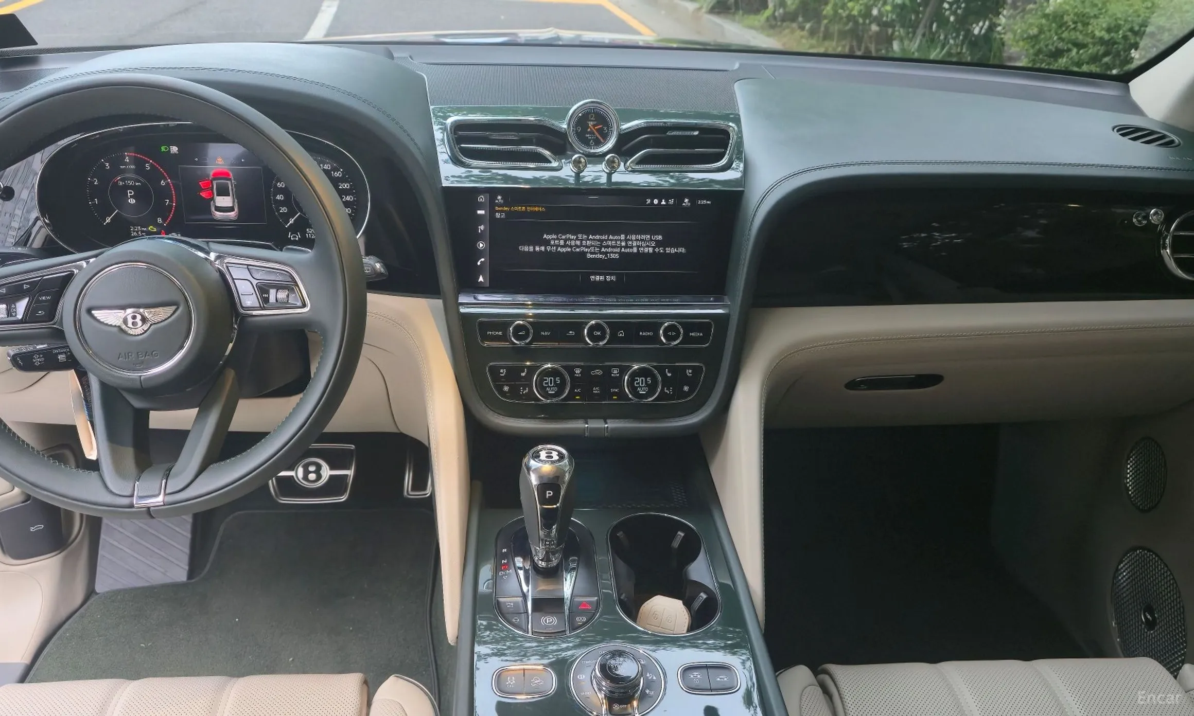 Bentley Bentayga превью 9