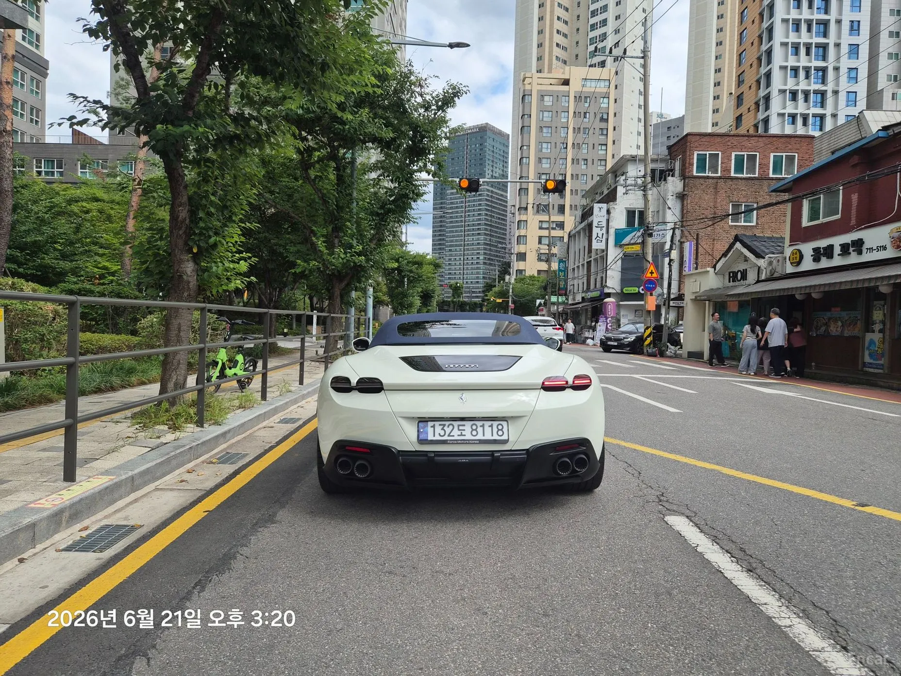 Ferrari rome превью 12