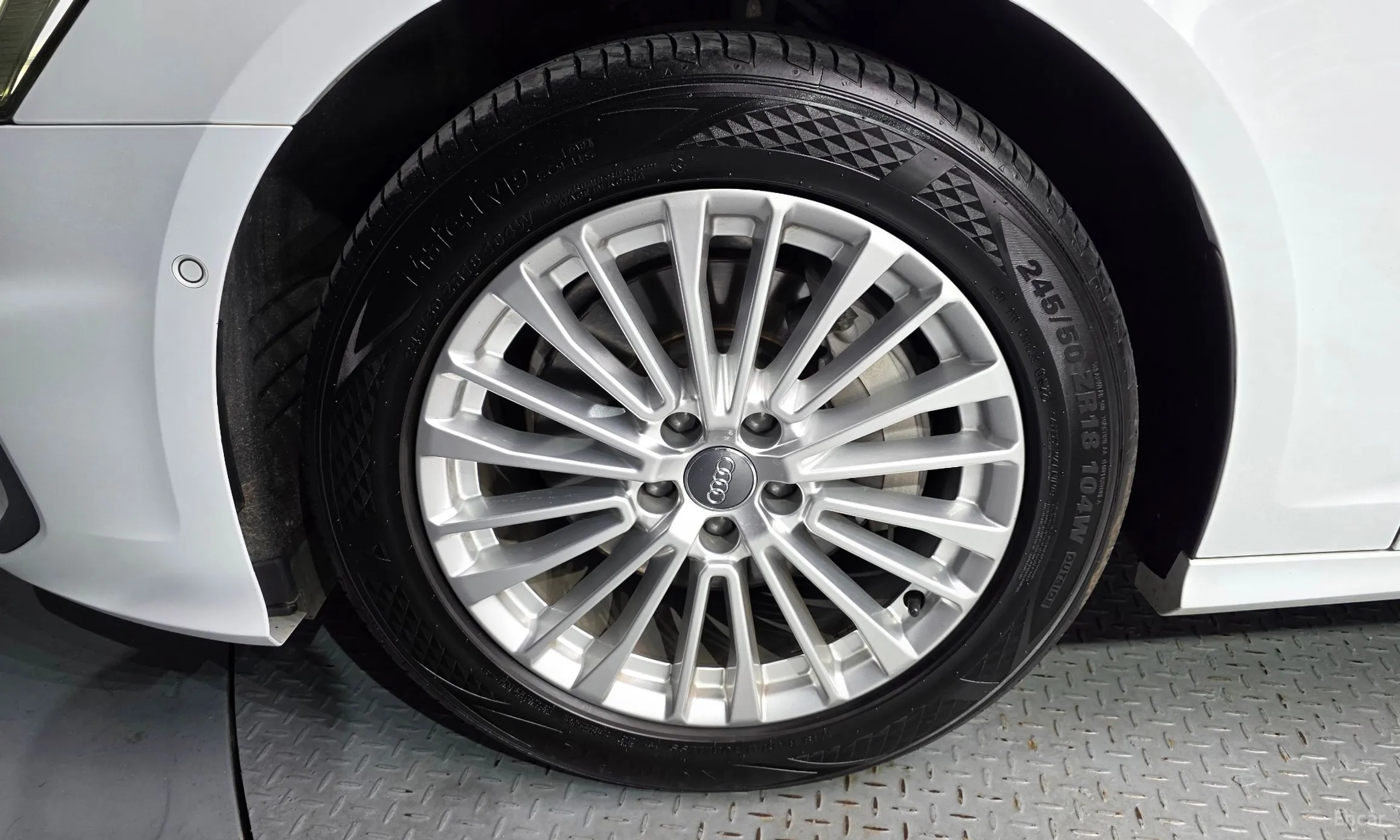 Audi A6 (C8) превью 5
