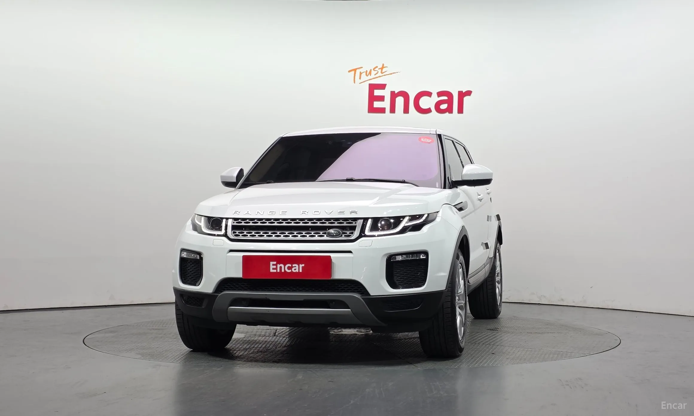 Land Rover Range Rover Evoque превью 3