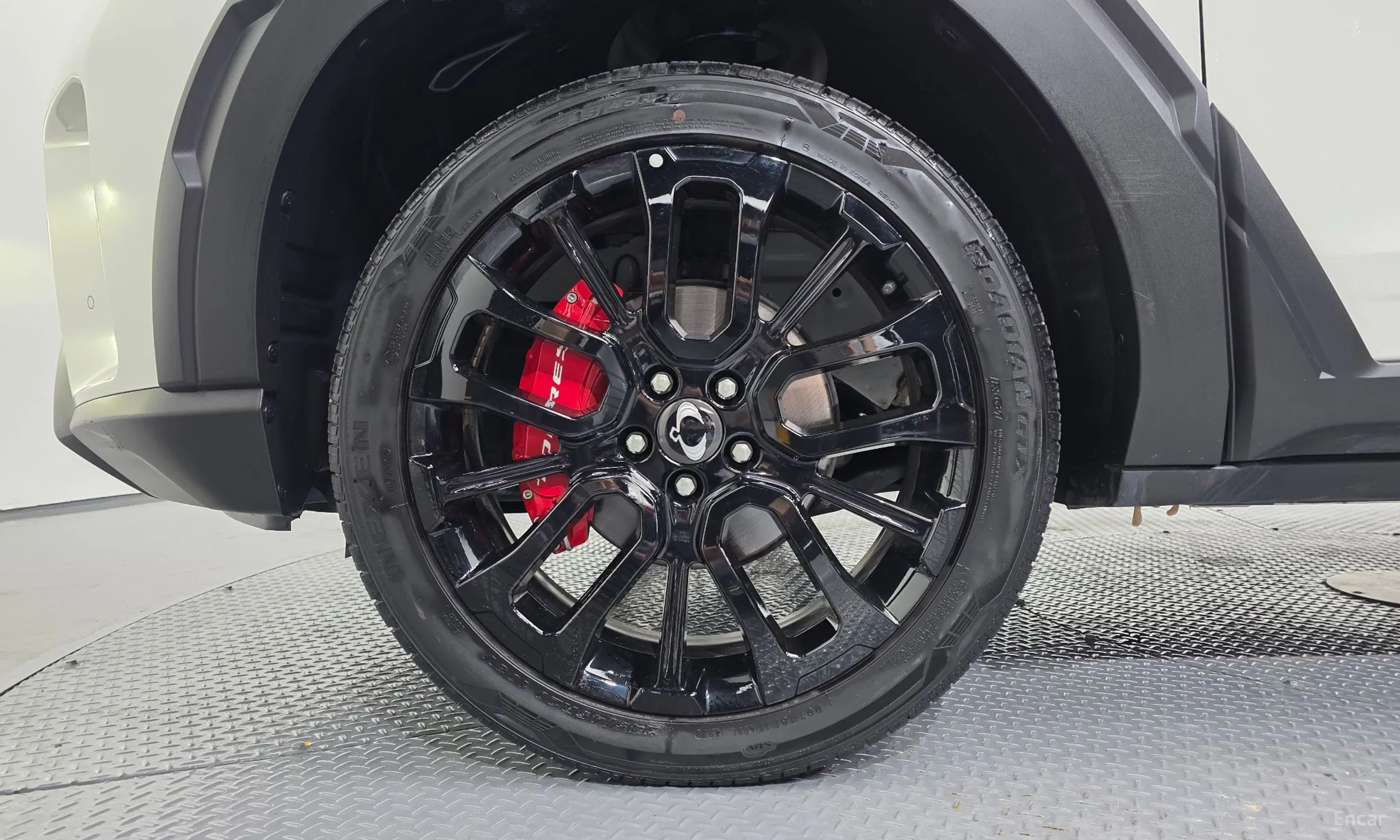 KG Mobility (SsangYong) Torres превью 5