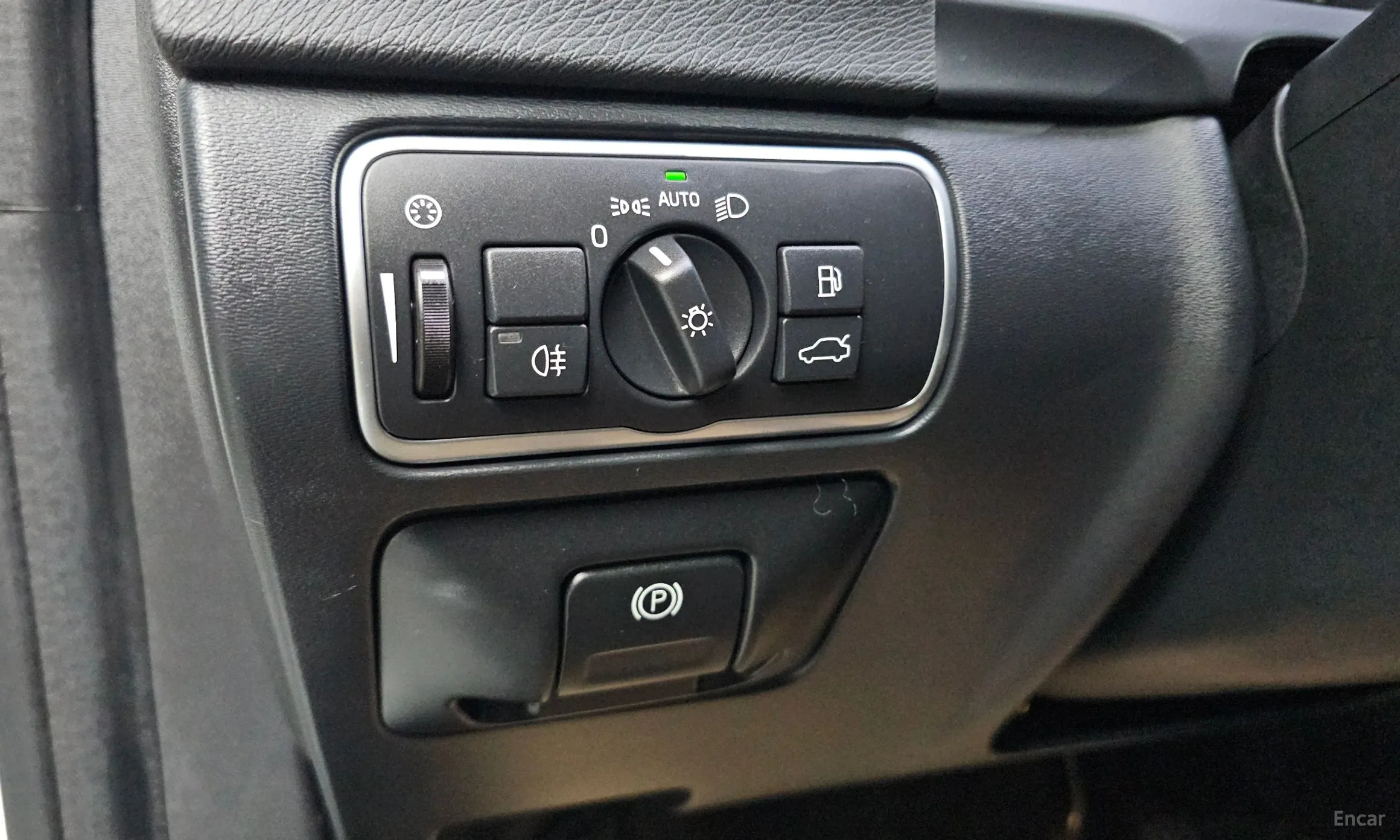 Volvo S60 превью 14