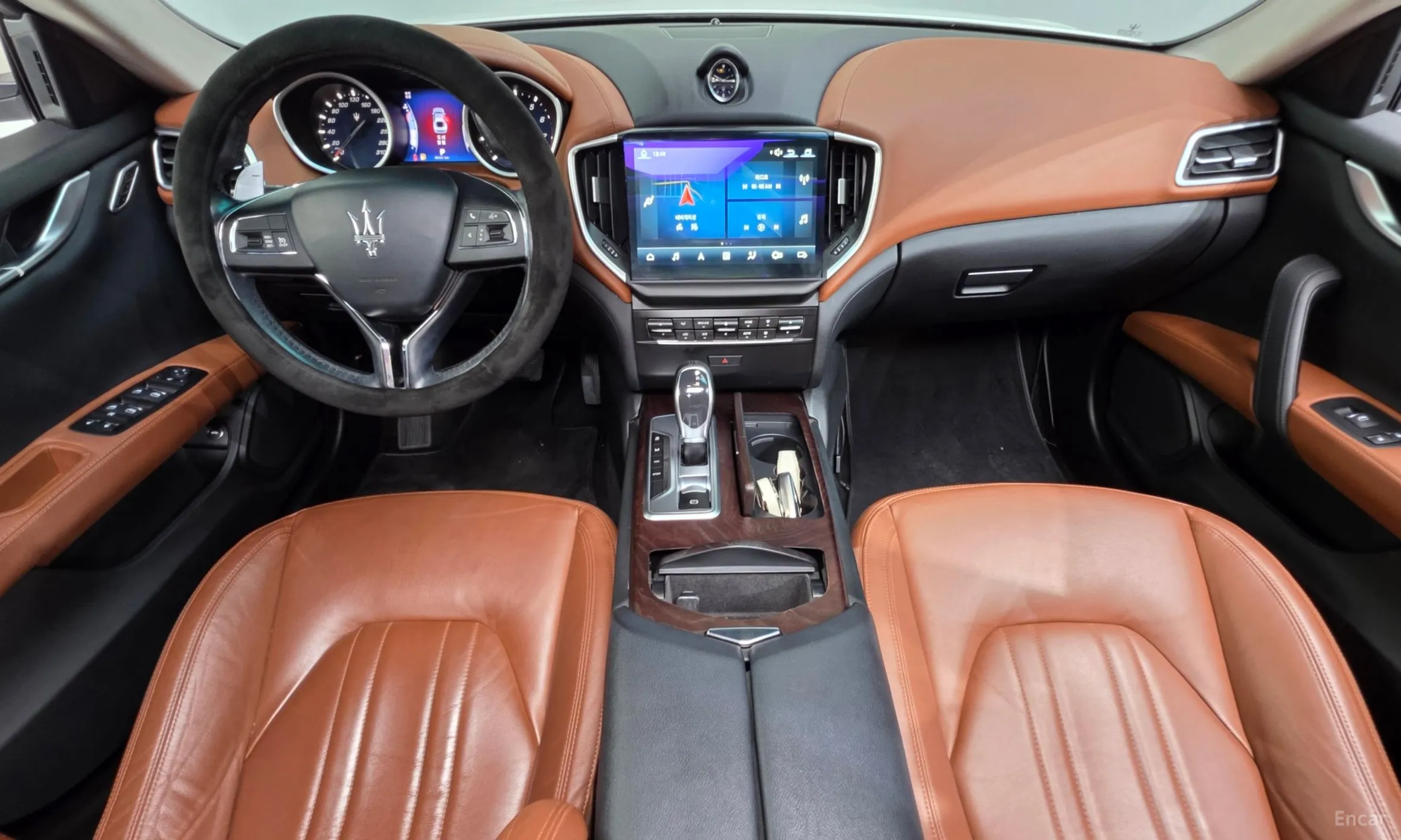 Maserati Ghibli превью 7
