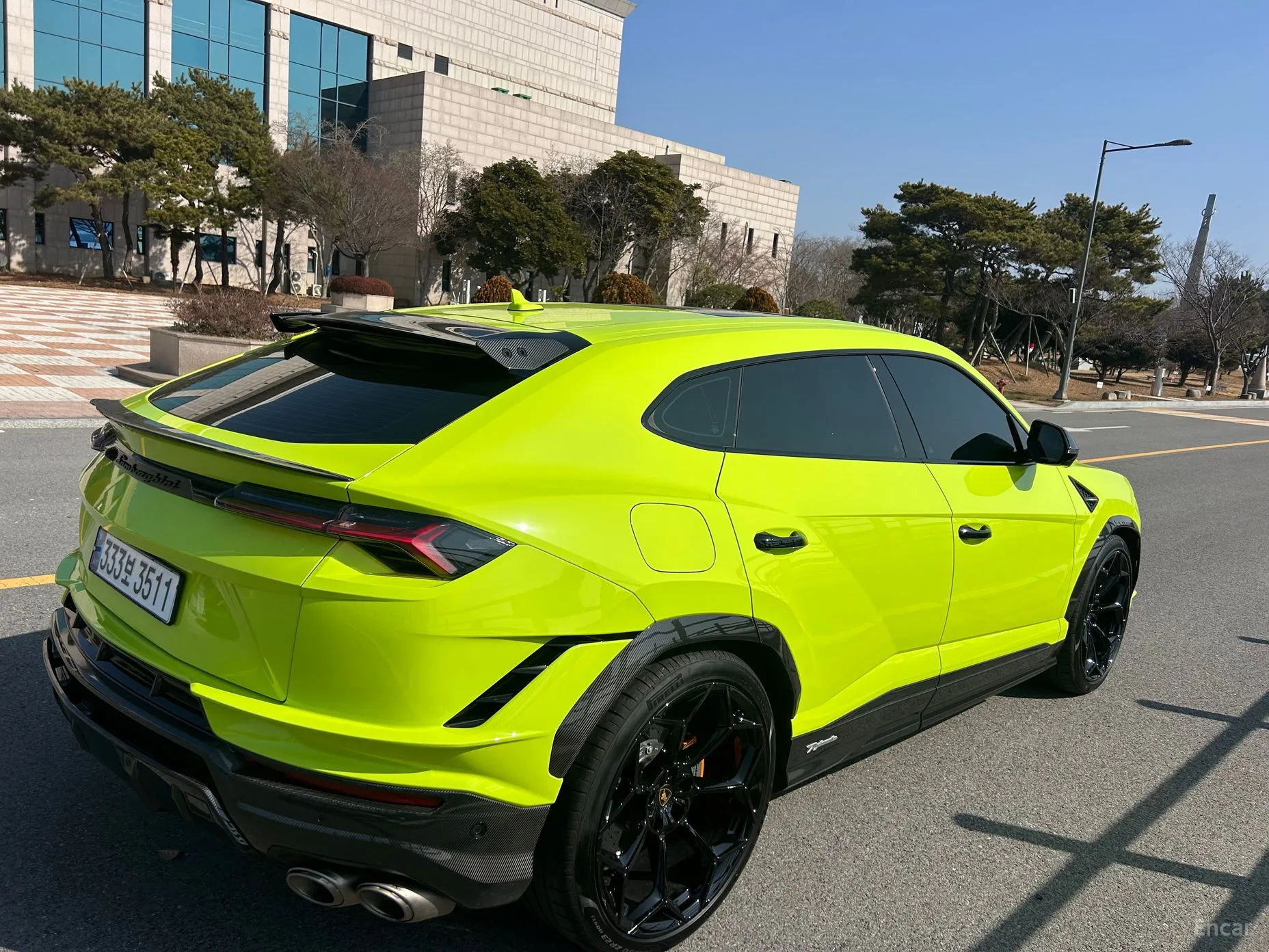 Lamborghini Urus превью 2