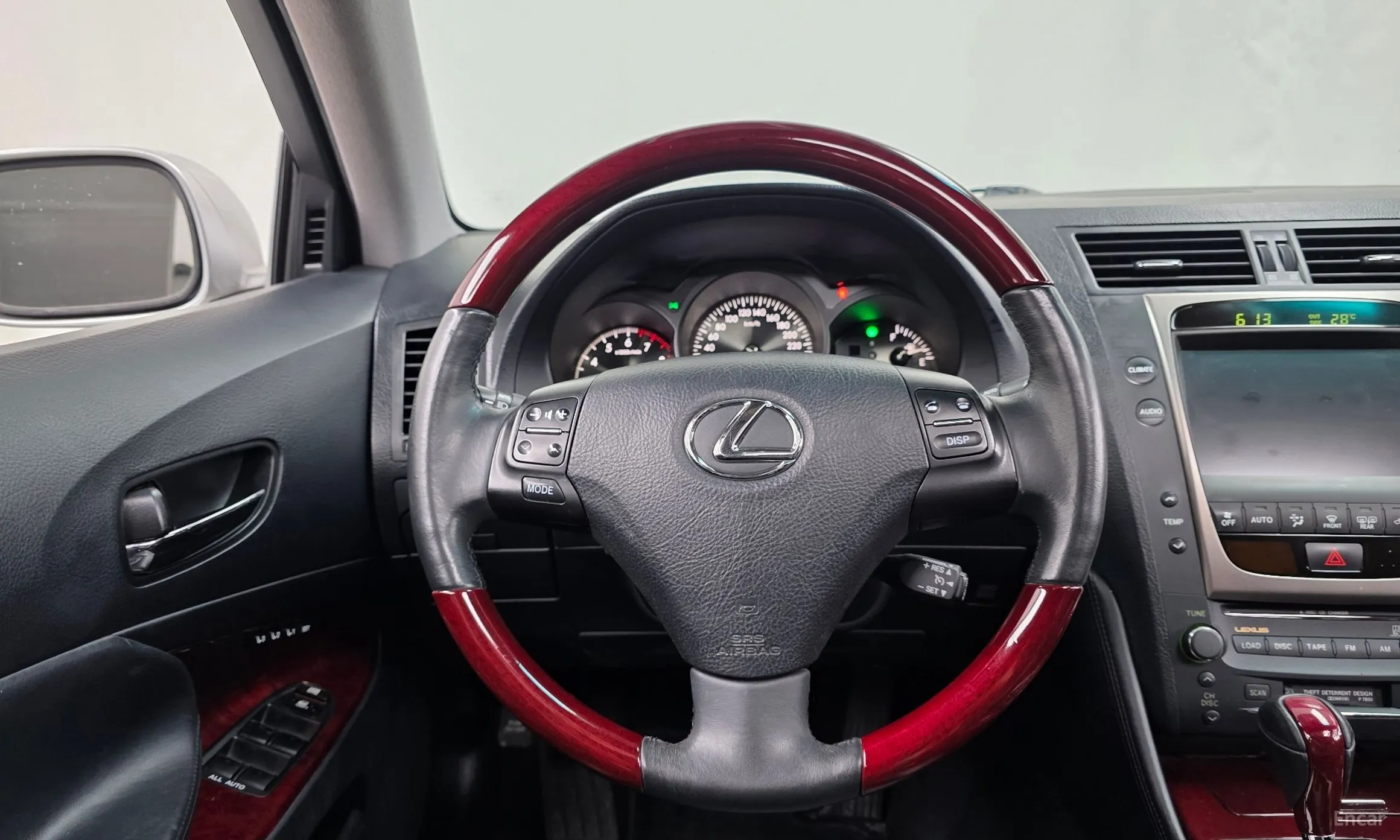 Lexus GS300 превью 12