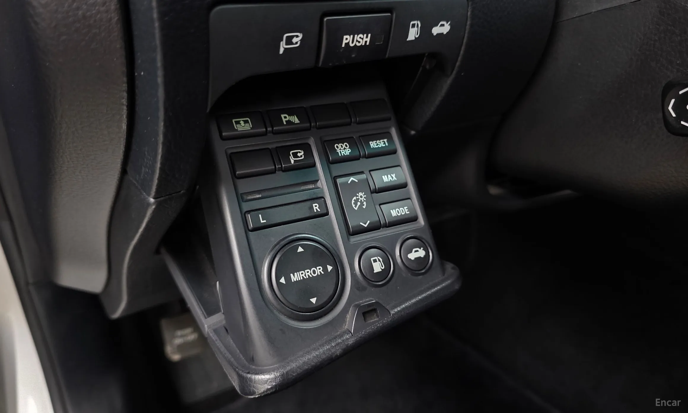 Lexus GS300 превью 16