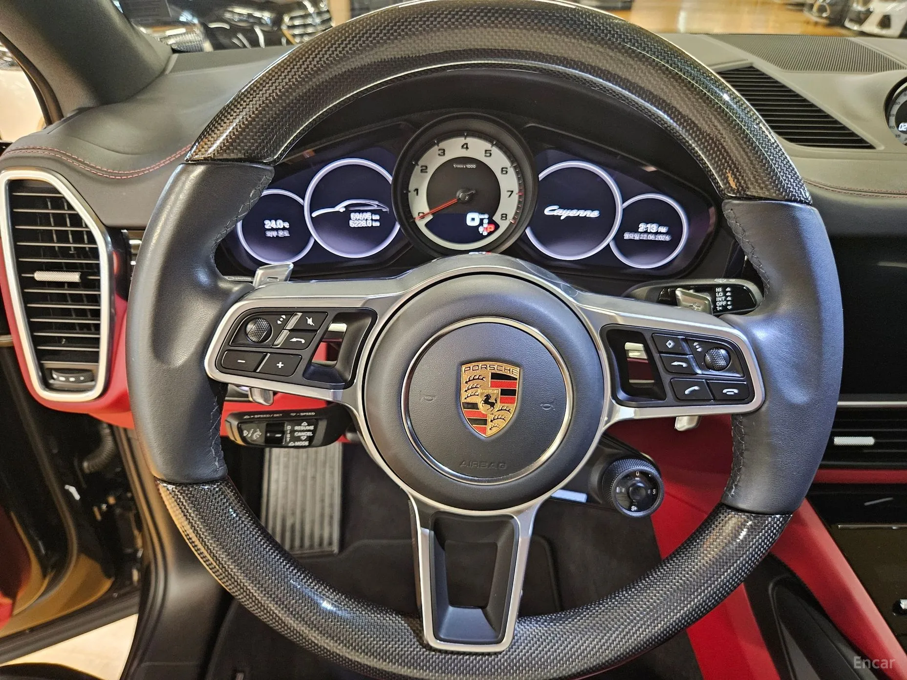 Porsche Cayenne (PO536) превью 12