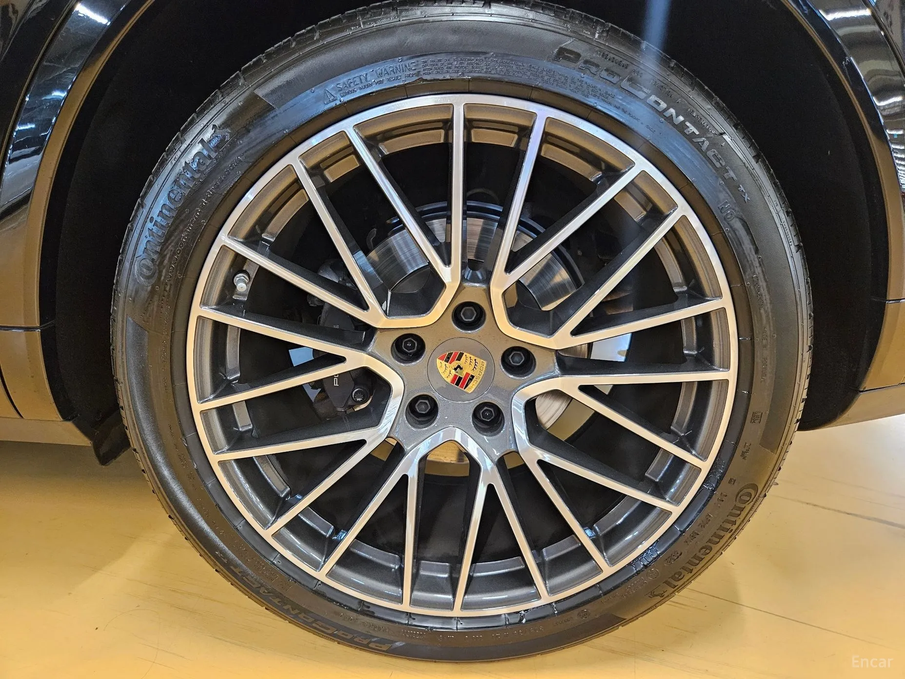 Porsche Cayenne (PO536) превью 5