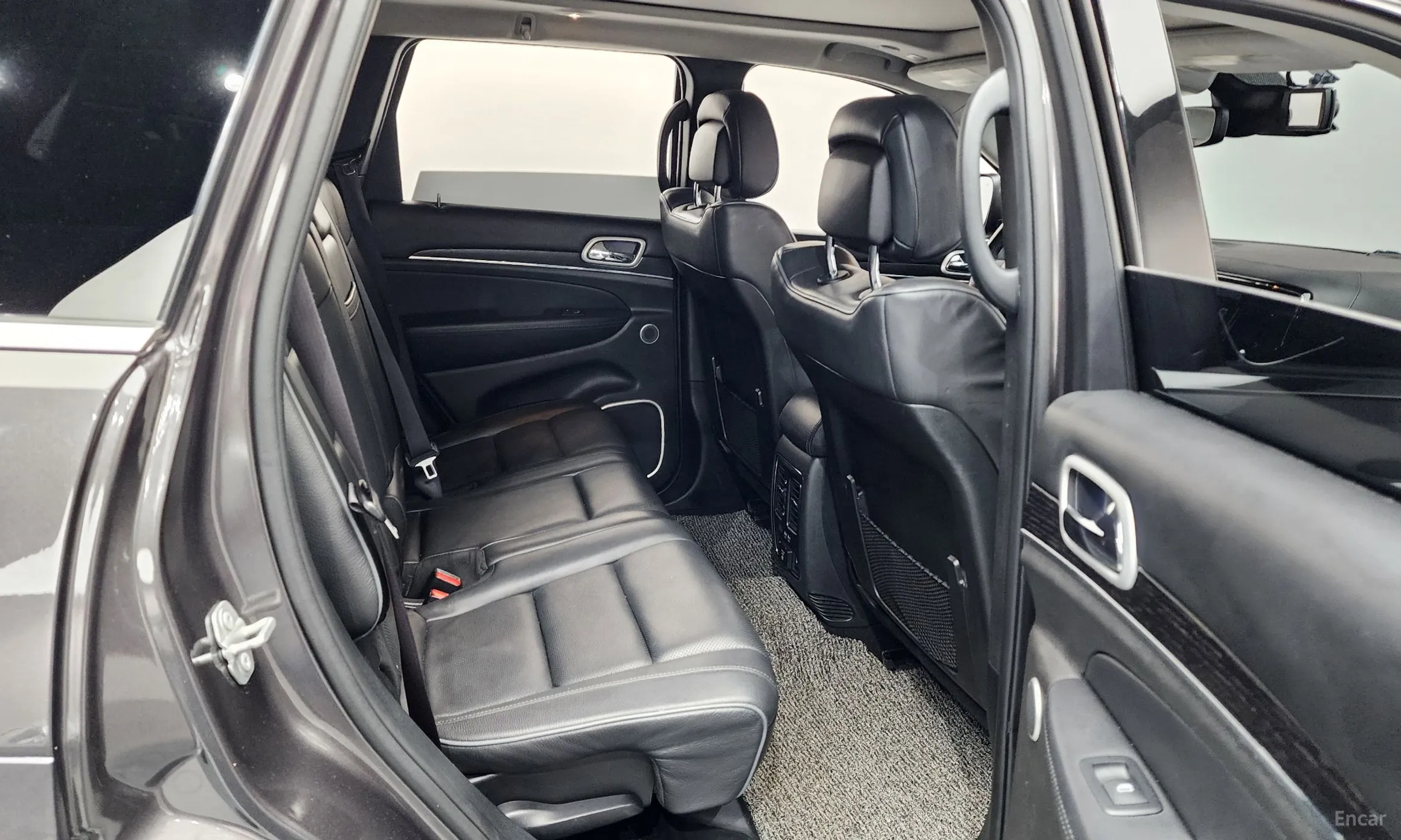 Jeep Grand Cherokee превью 11